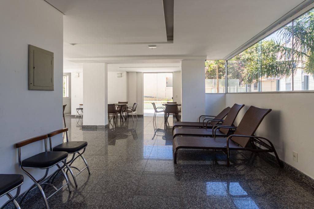 Apartamento com 3 quartos — Alto Barroca, Belo Horizonte