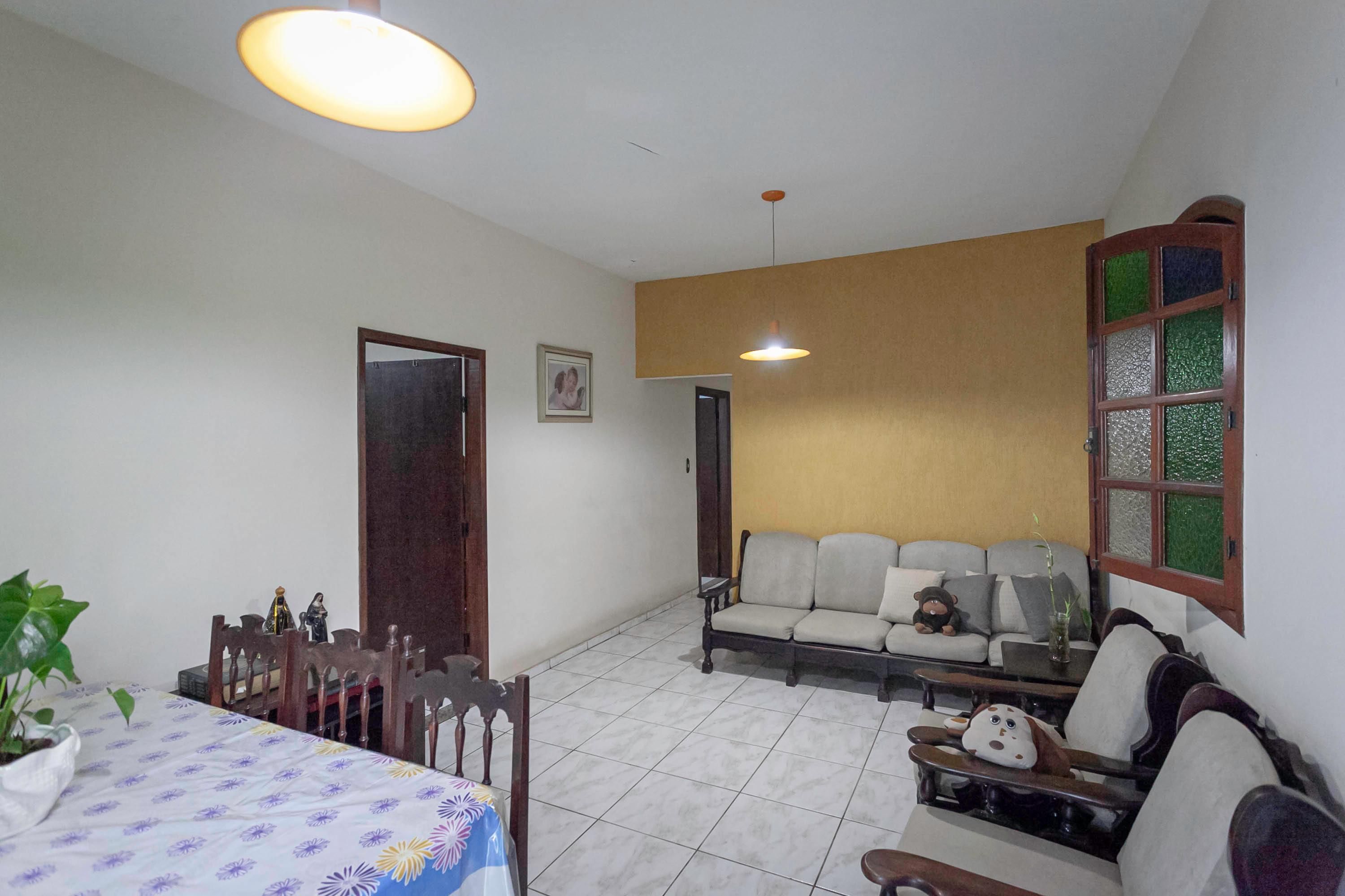 Casa com 3 quartos — Jardim Guanabara, Belo Horizonte