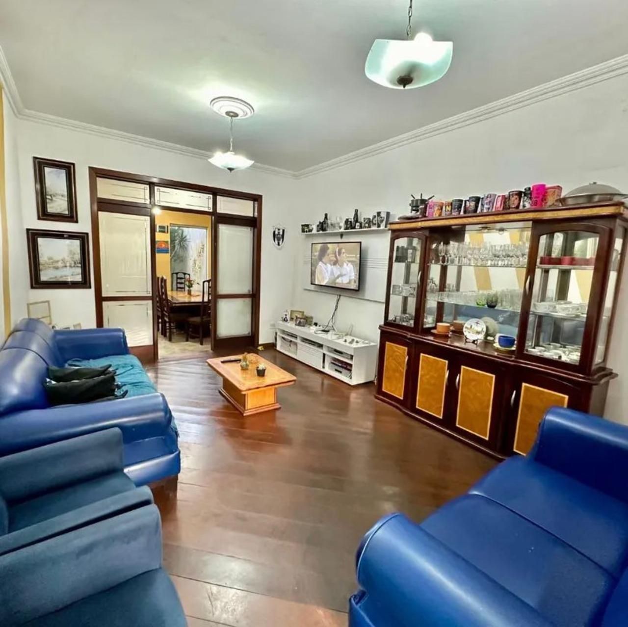 Casa com 3 quartos — Castelo, Belo Horizonte