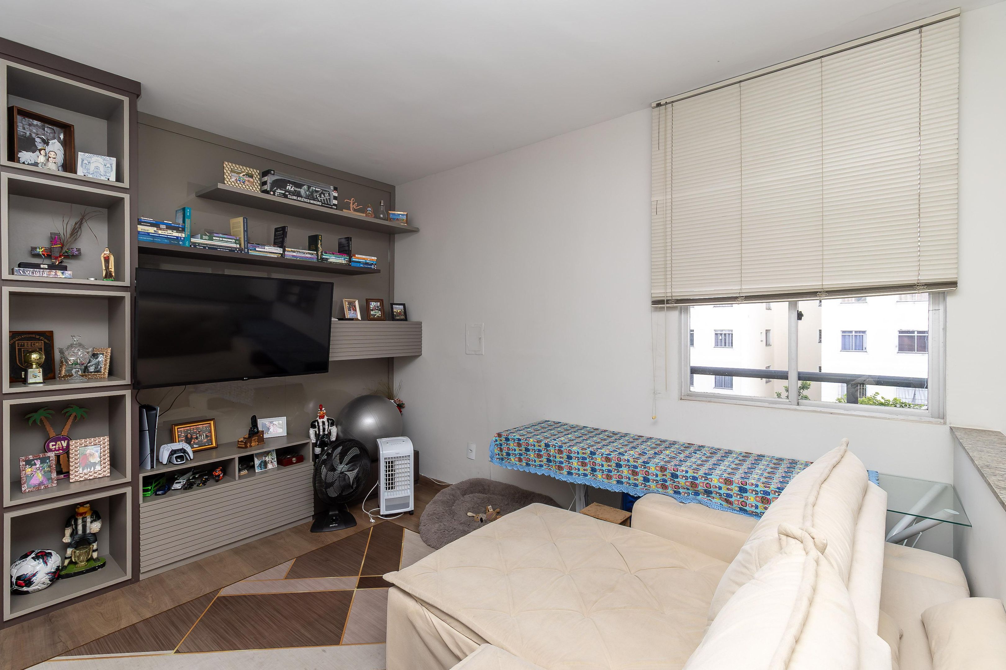 Apartamento com 2 quartos — Itapoã, Belo Horizonte