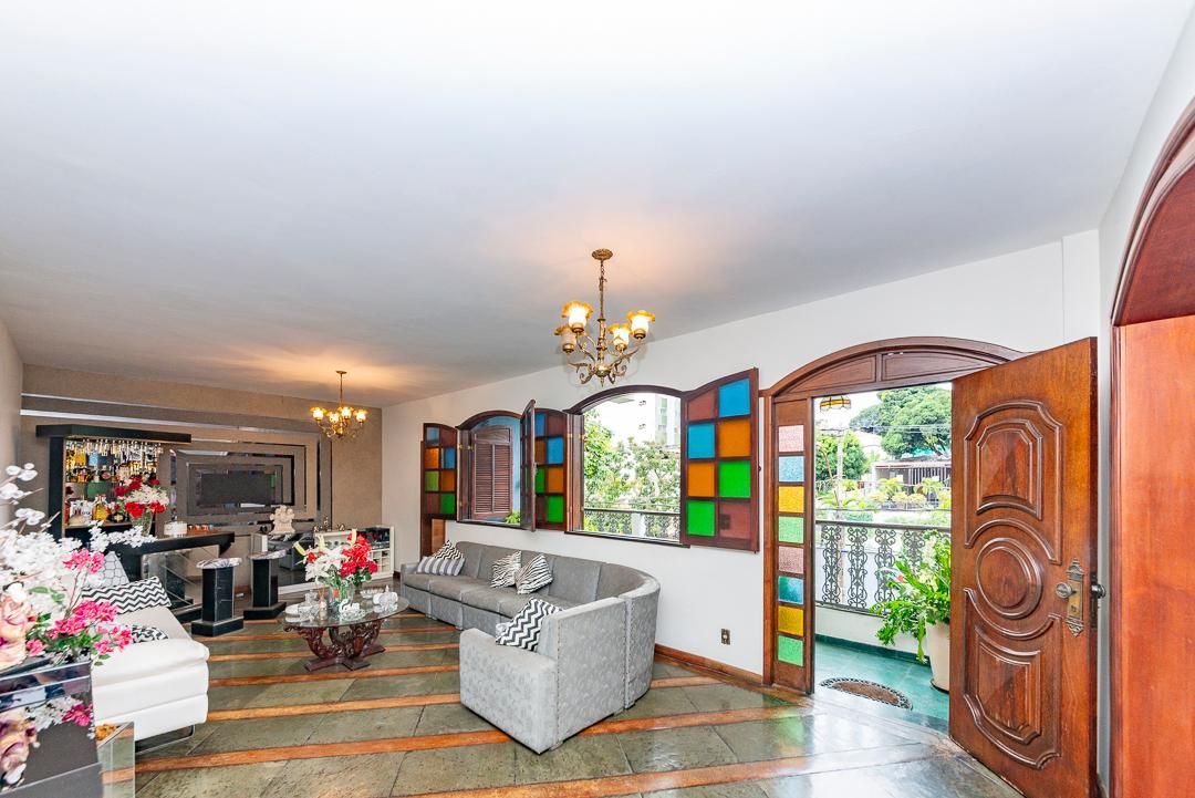 Casa com 5 quartos — Lourdes, Belo Horizonte