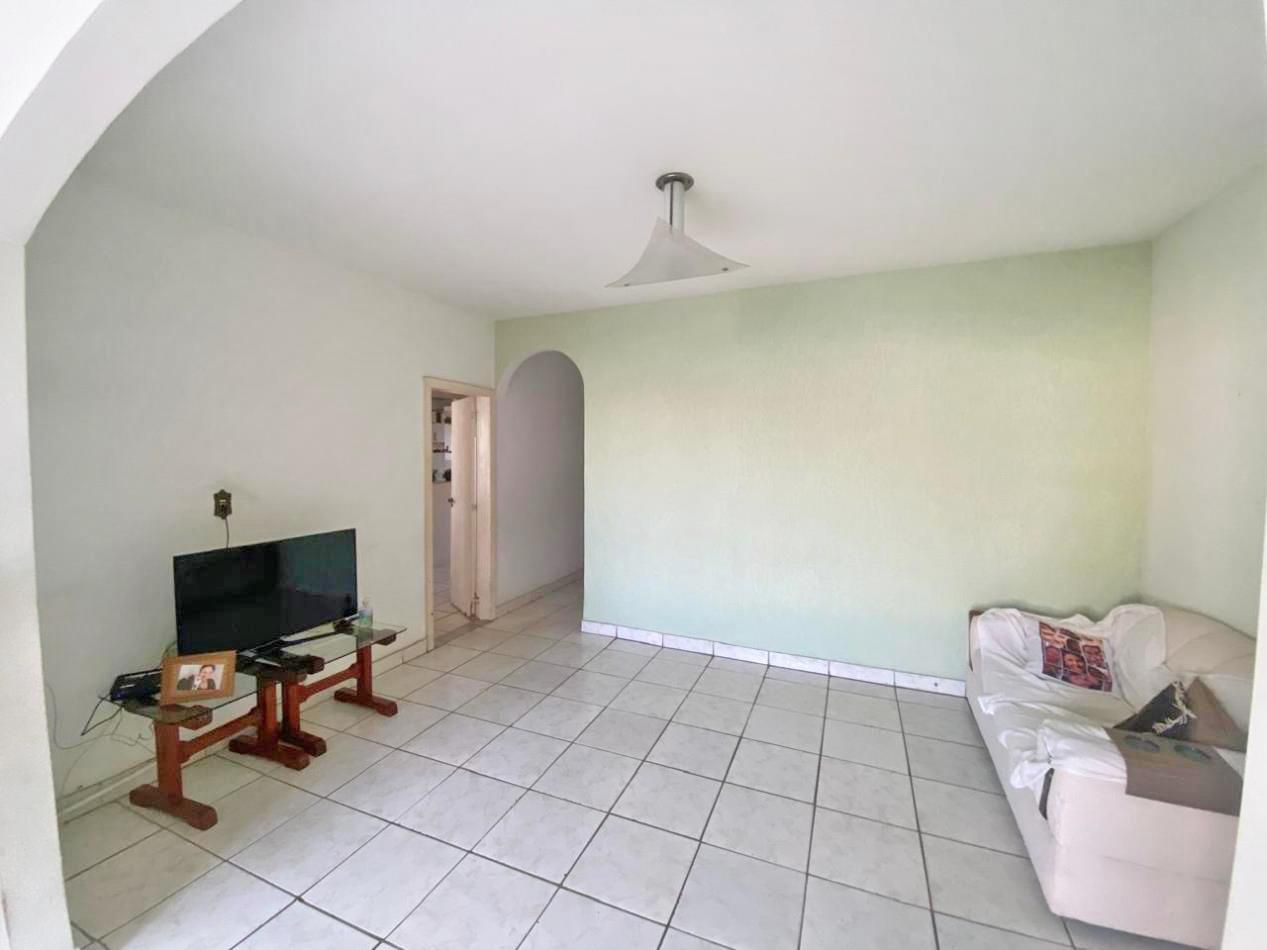 Casa com 5 quartos — Itapoã, Belo Horizonte