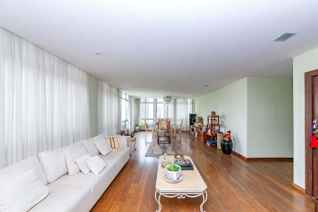 Apartamento com 4 quartos — Santo Agostinho, Belo Horizonte