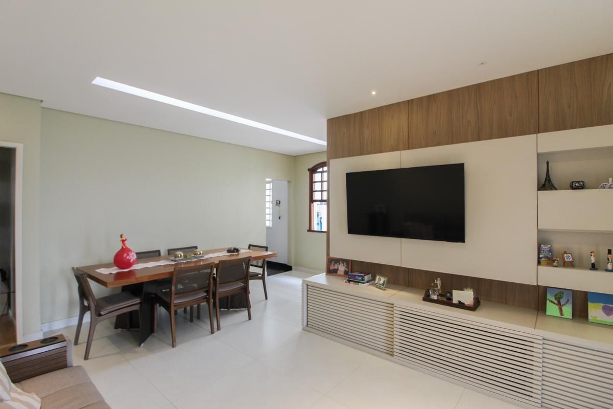 Casa com 4 quartos — Itapoã, Belo Horizonte