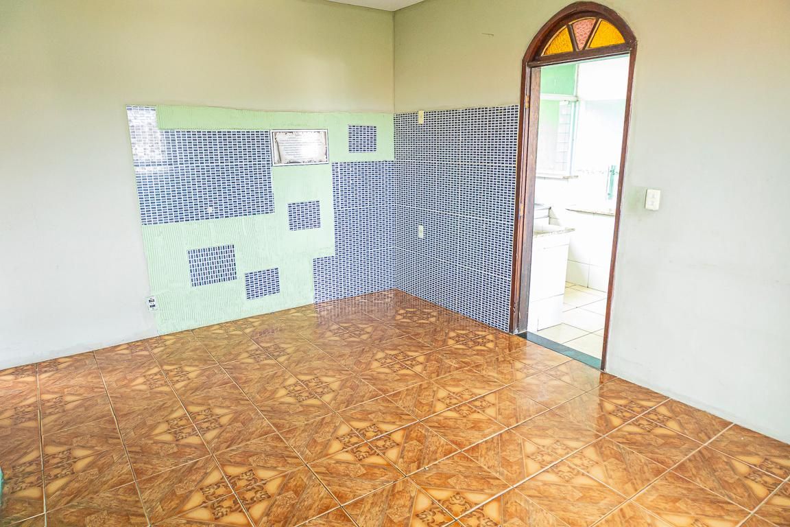 Casa com 3 quartos — Novo Glória, Belo Horizonte