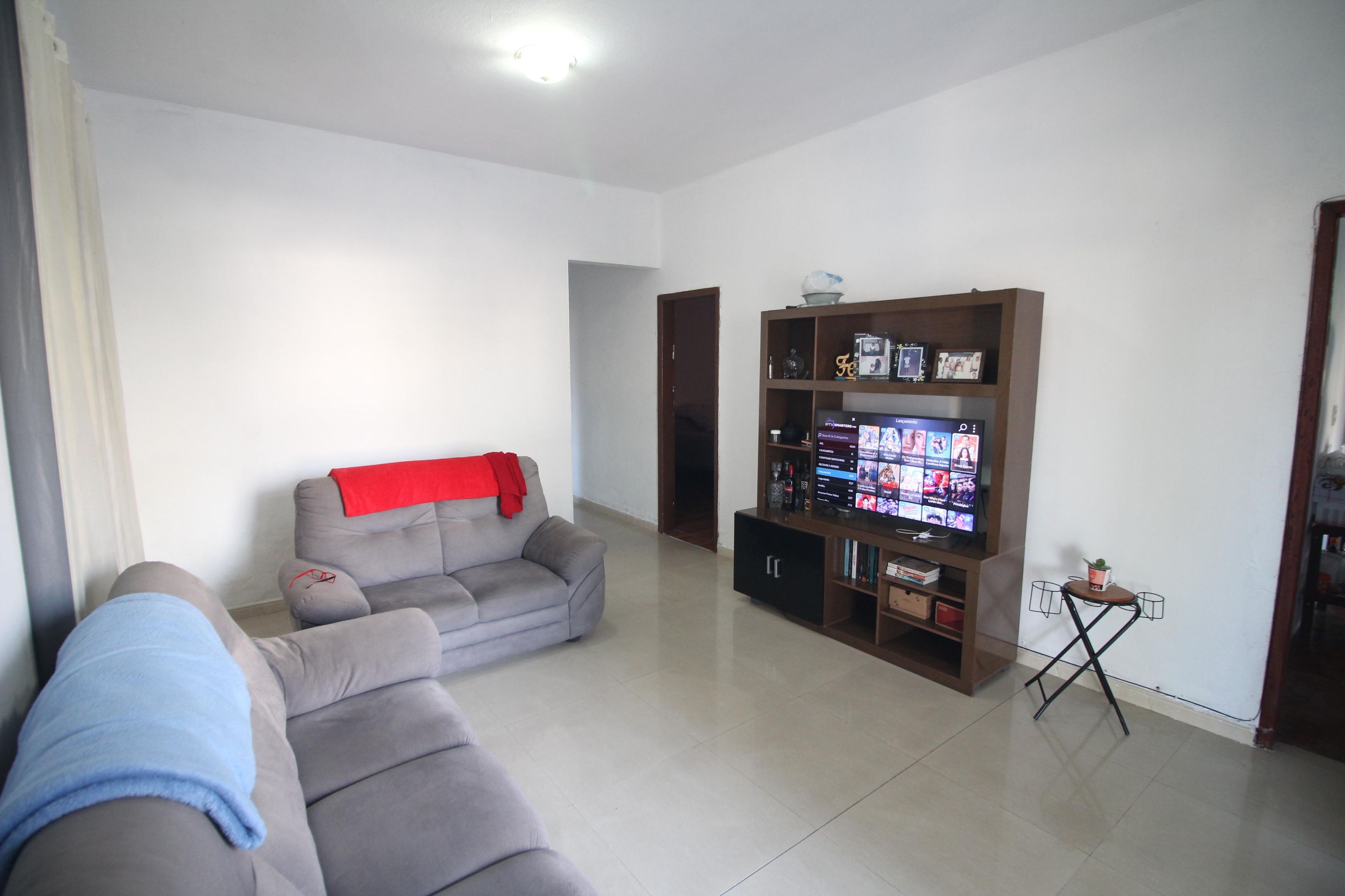 Casa com 2 quartos — Glória, Belo Horizonte