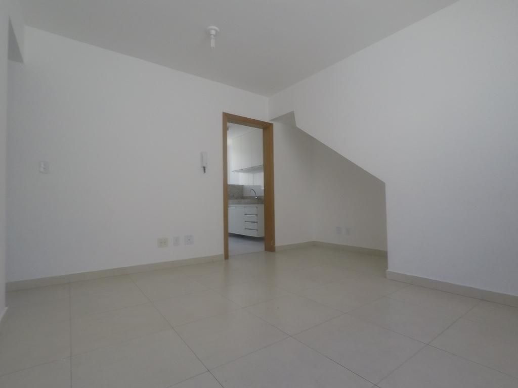 Apartamento com 3 quartos — Planalto, Belo Horizonte