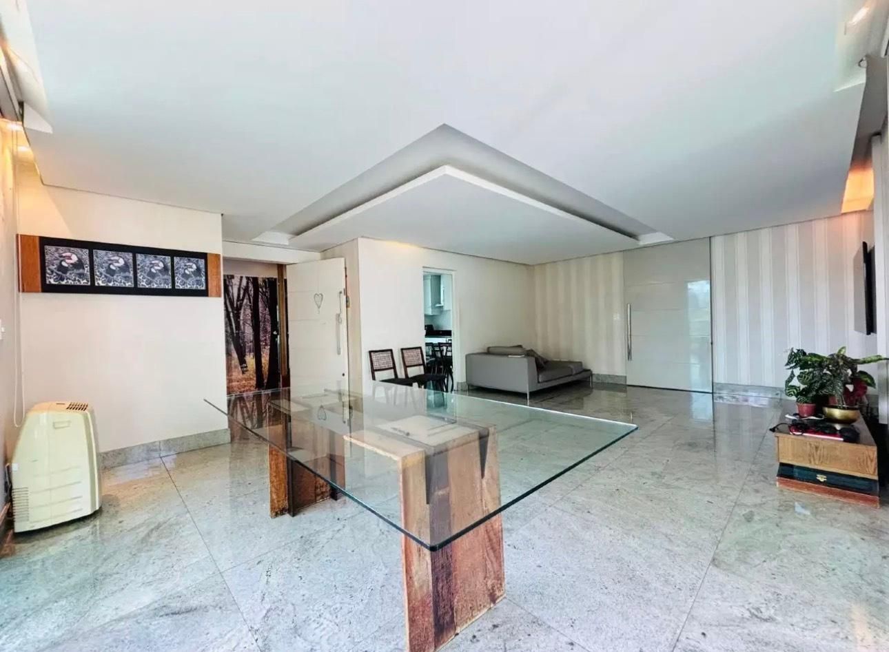 Apartamento com 4 quartos — Pampulha, Belo Horizonte