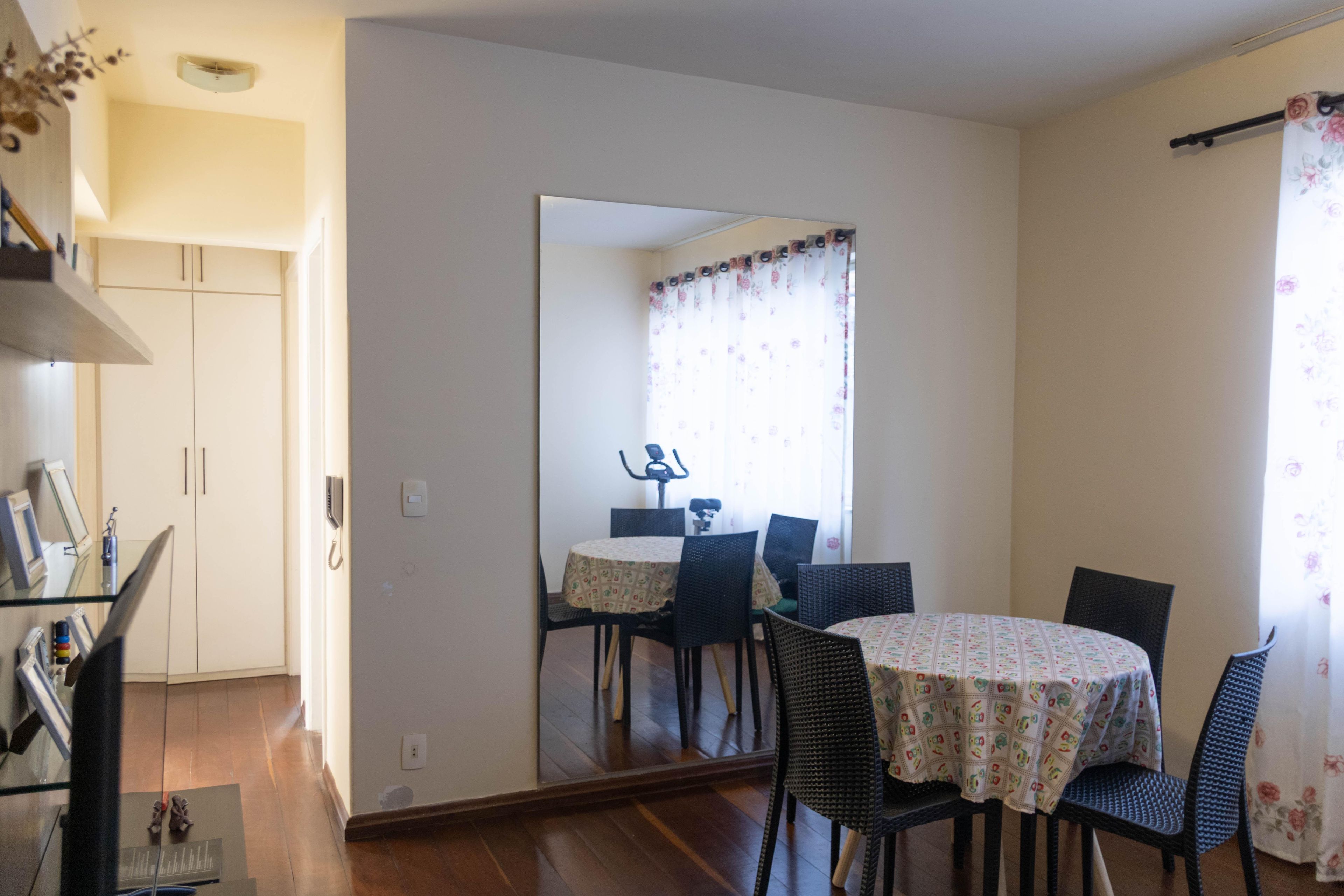 Apartamento com 2 quartos — Grajaú, Belo Horizonte