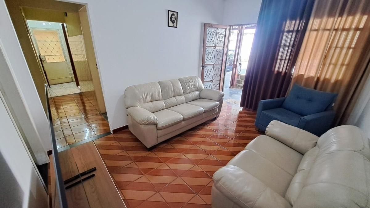 Casa com 3 quartos — Jardim Guanabara, Belo Horizonte