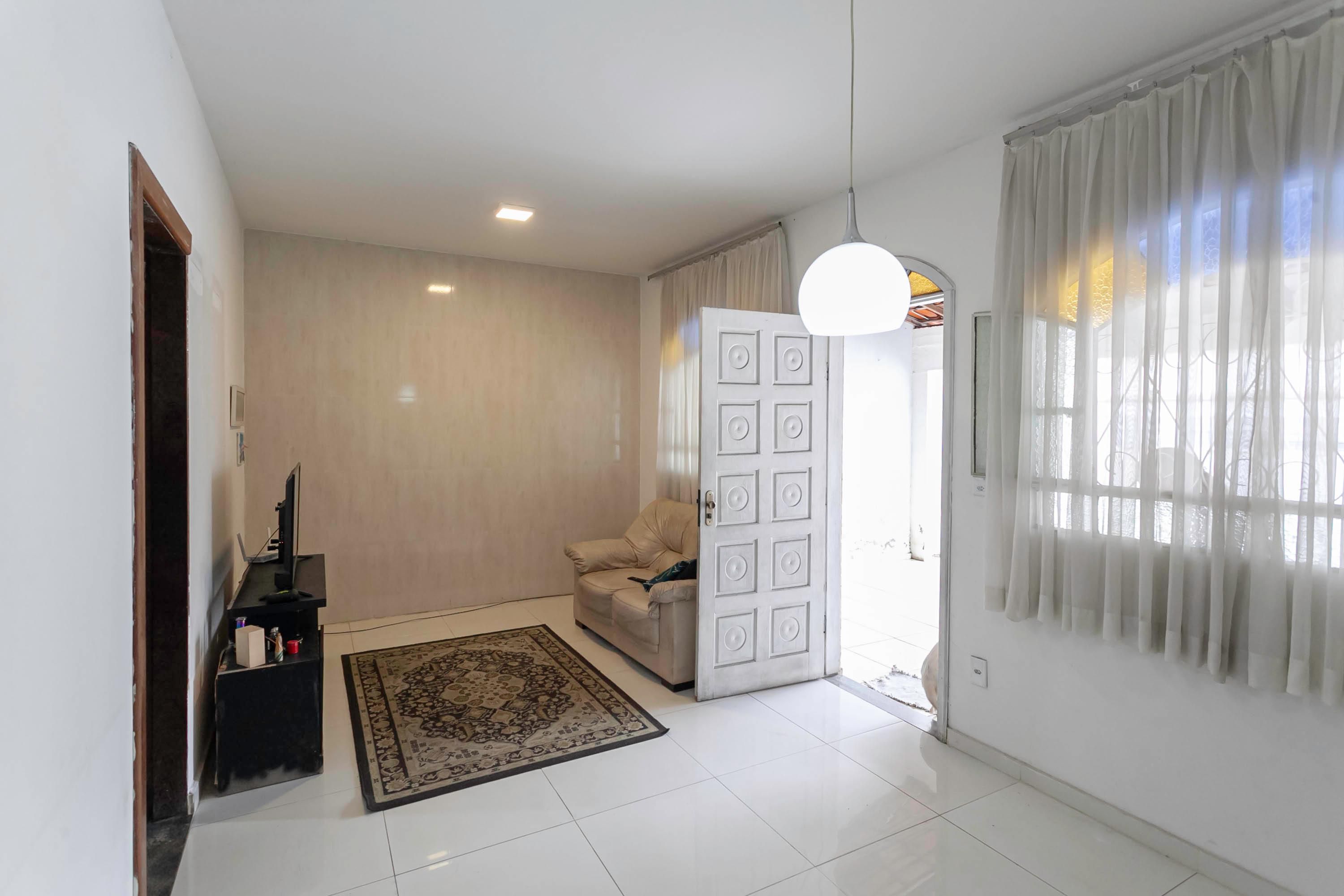 Casa com 3 quartos — Paquetá, Belo Horizonte