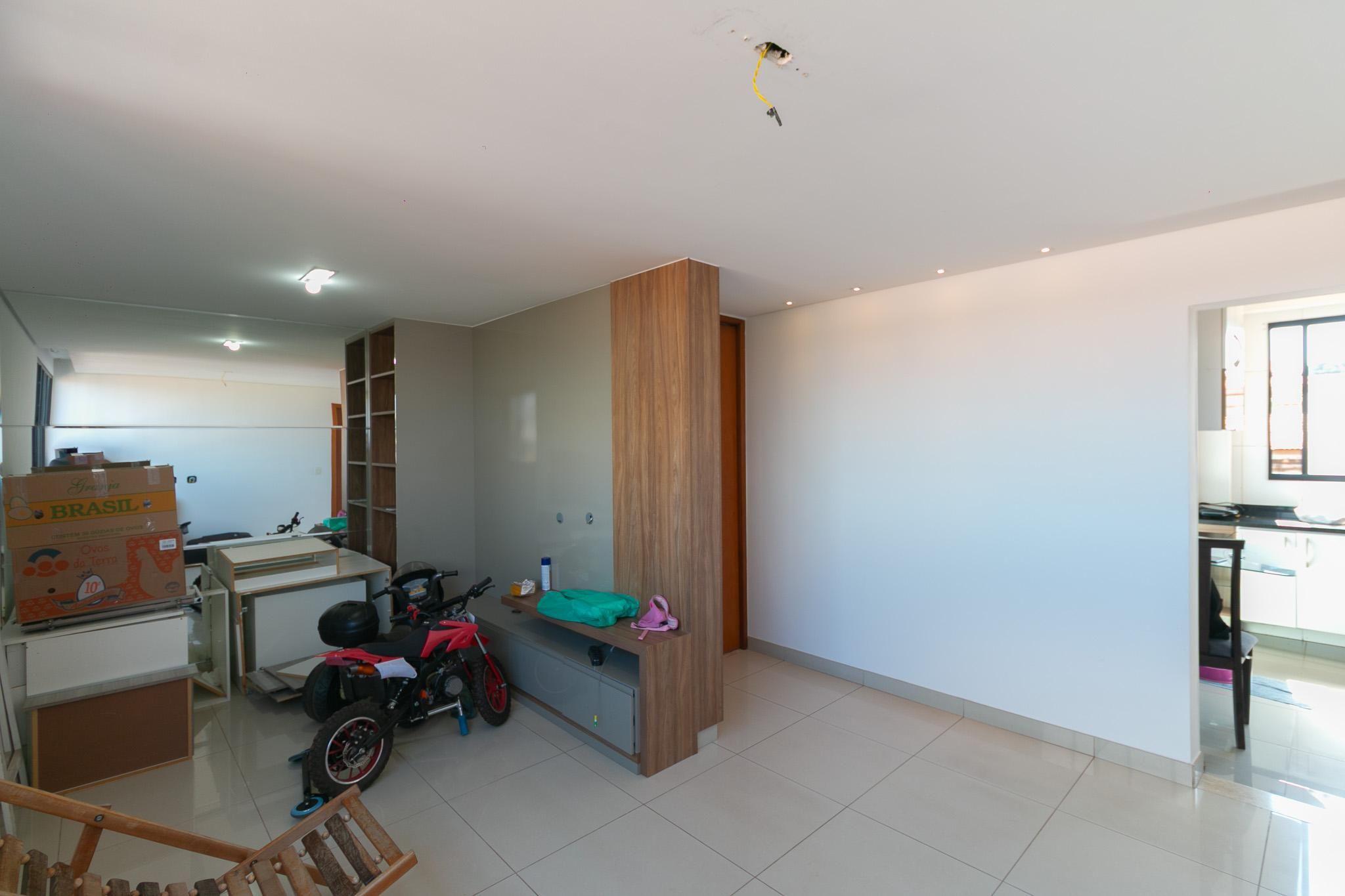 Apartamento com 3 quartos — Floramar, Belo Horizonte