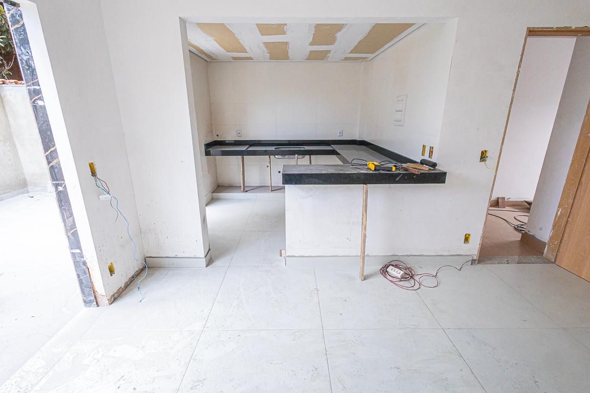 Apartamento com 3 quartos — Glória, Belo Horizonte
