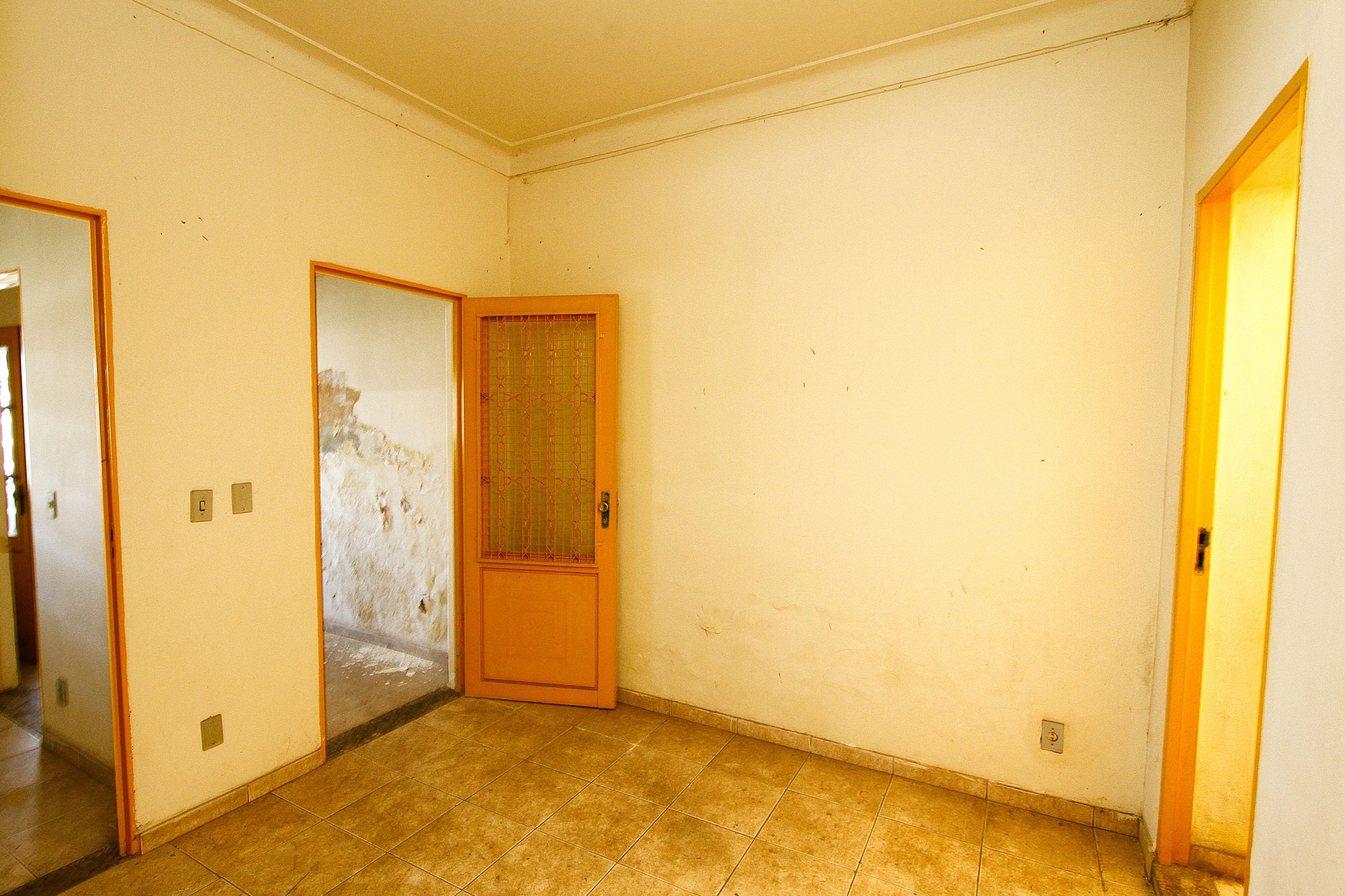 Casa com 4 quartos — Barroca, Belo Horizonte