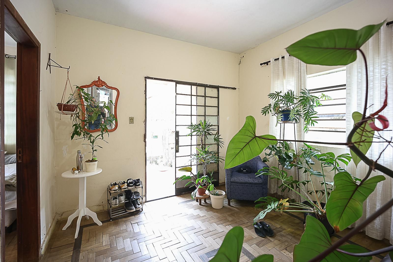 Casa com 3 quartos — Sagrada Família, Belo Horizonte