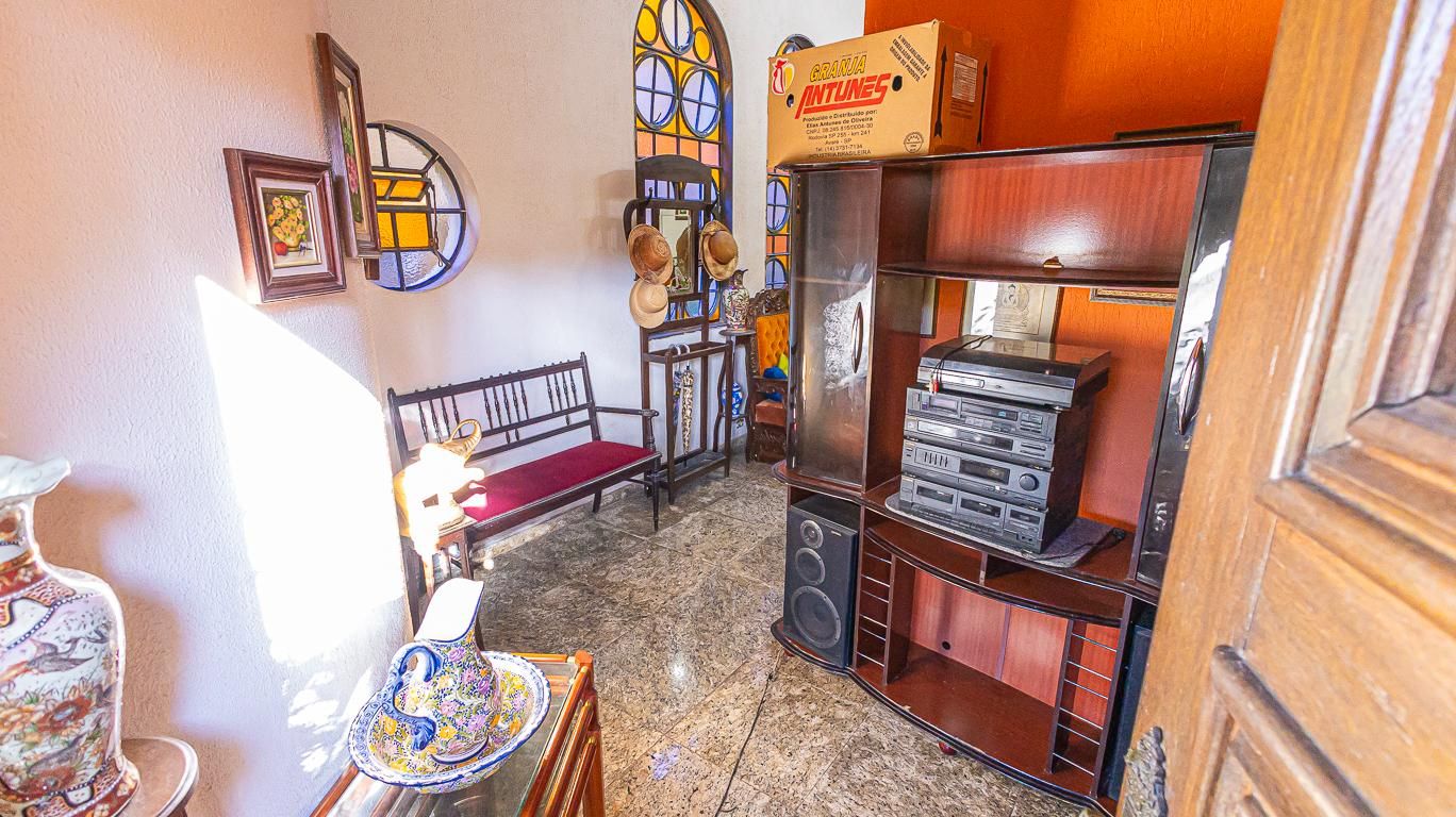 Casa com 5 quartos — São José, Belo Horizonte