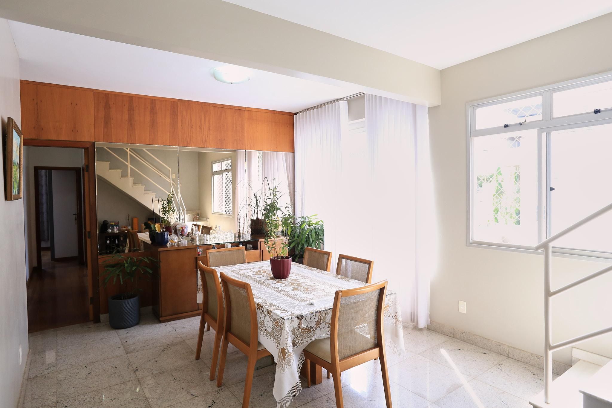 Apartamento com 4 quartos — Sagrada Família, Belo Horizonte