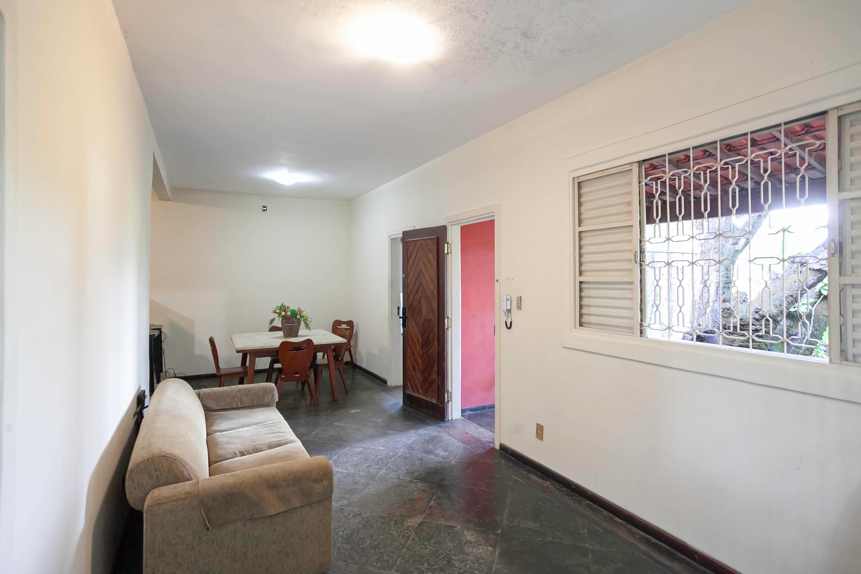 Casa com 2 quartos — Ouro Preto, Belo Horizonte