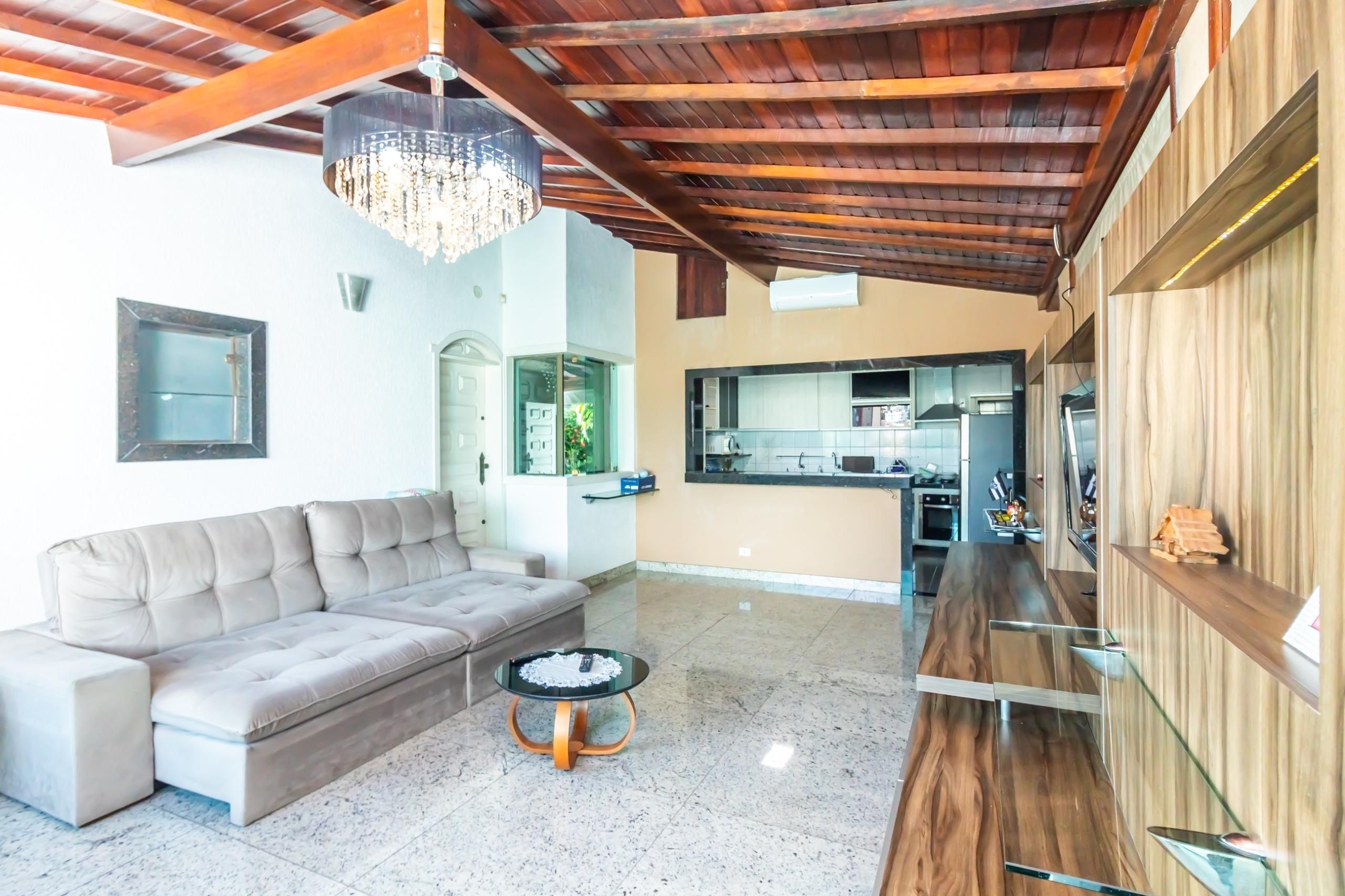 Casa com 3 quartos — Ipiranga, Belo Horizonte