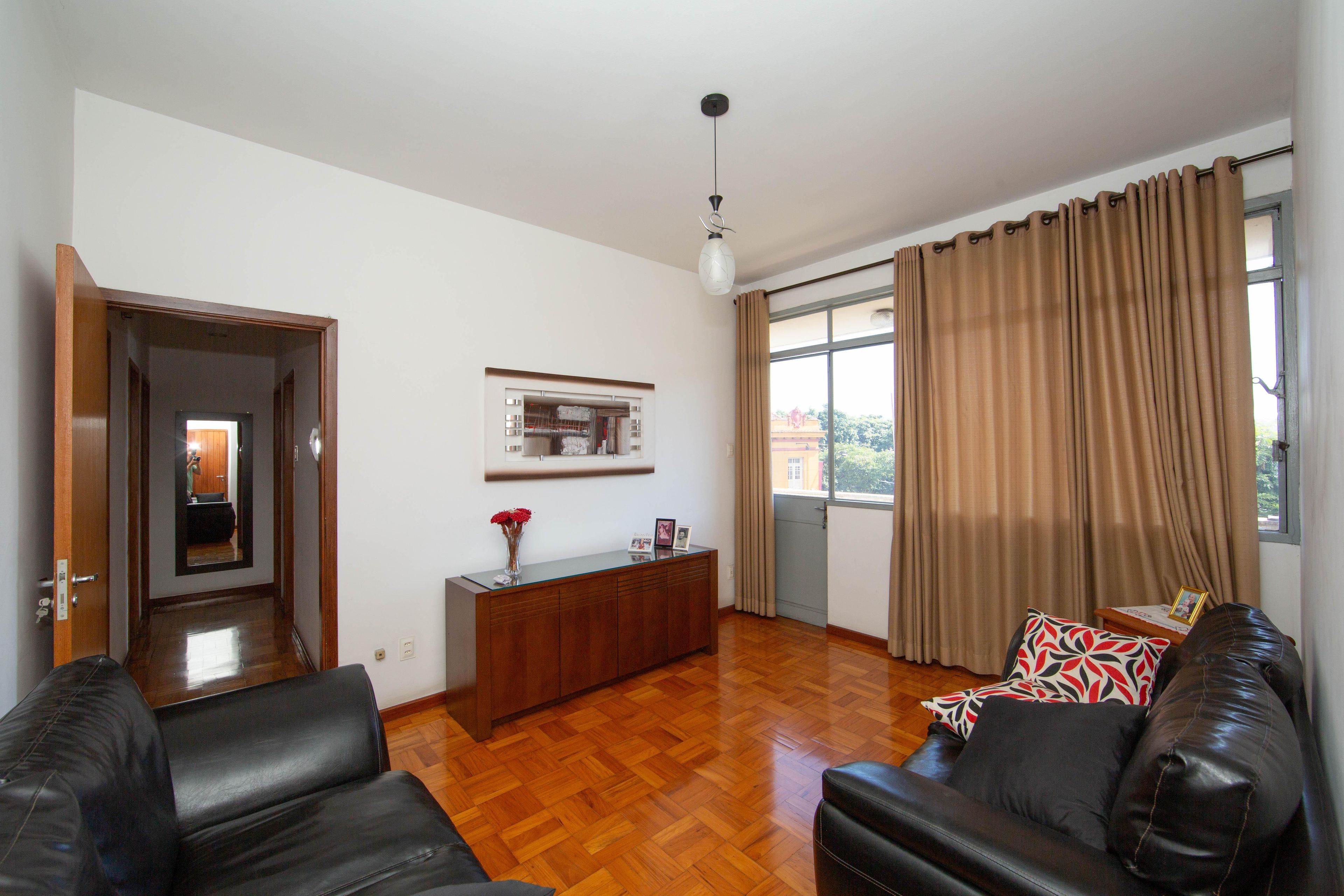 Apartamento com 3 quartos — Centro, Belo Horizonte