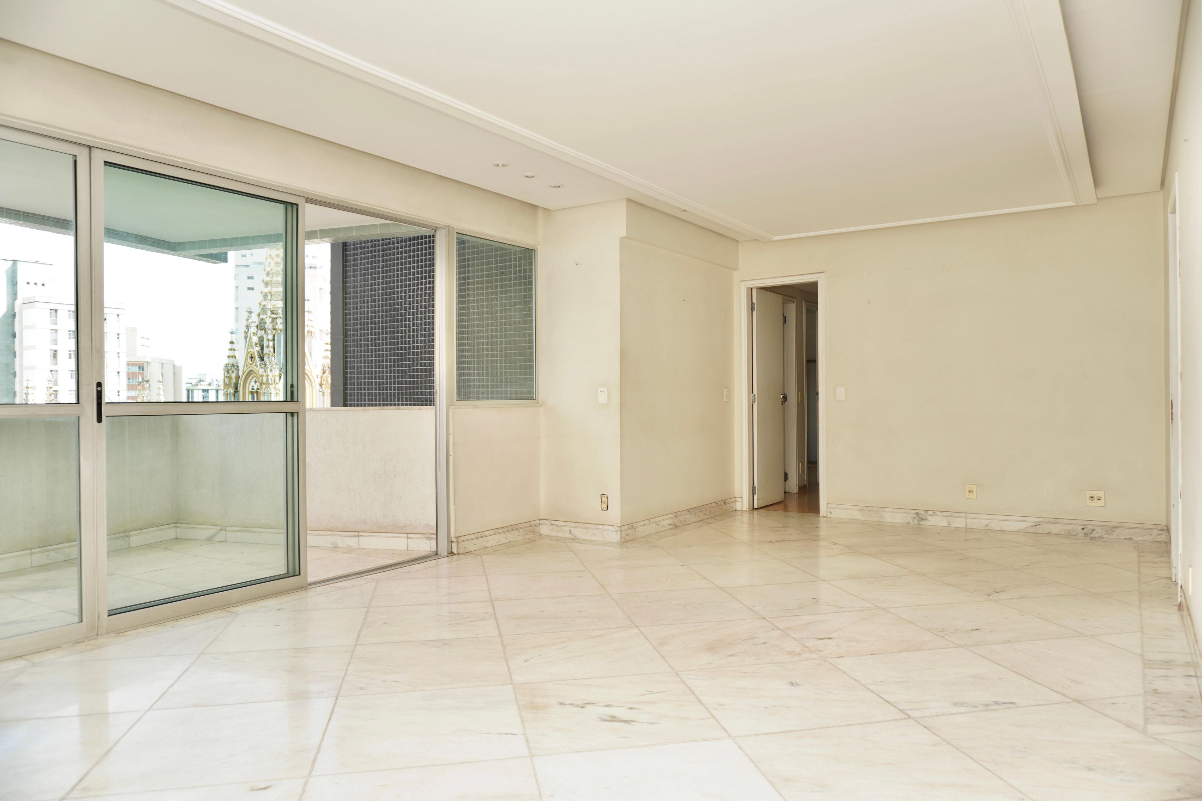 Apartamento com 3 quartos — Lourdes, Belo Horizonte