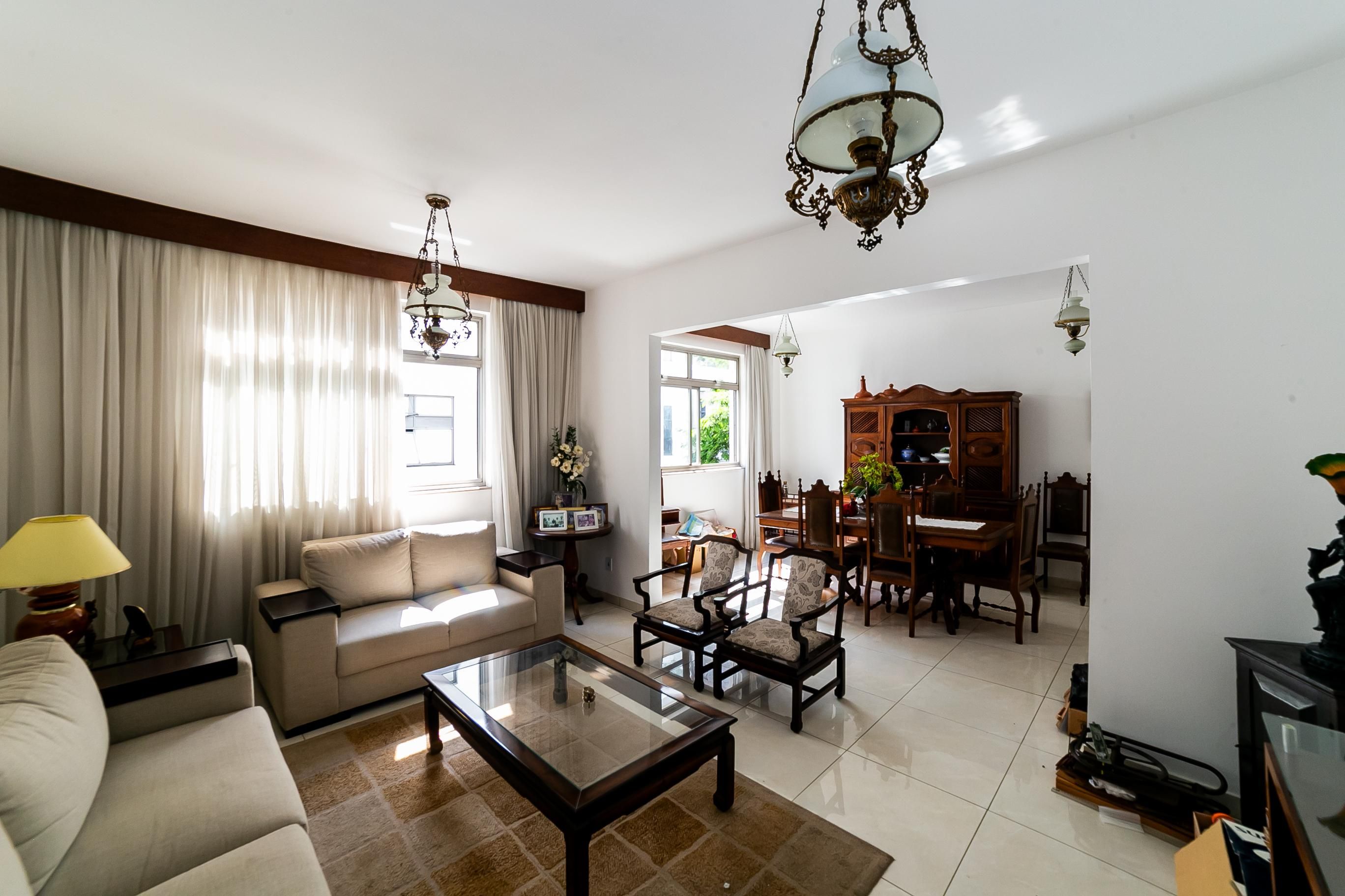 Apartamento com 4 quartos — Funcionários, Belo Horizonte