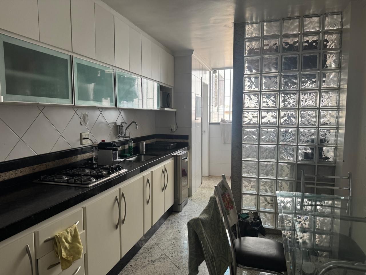 Apartamento com 4 quartos — Funcionários, Belo Horizonte