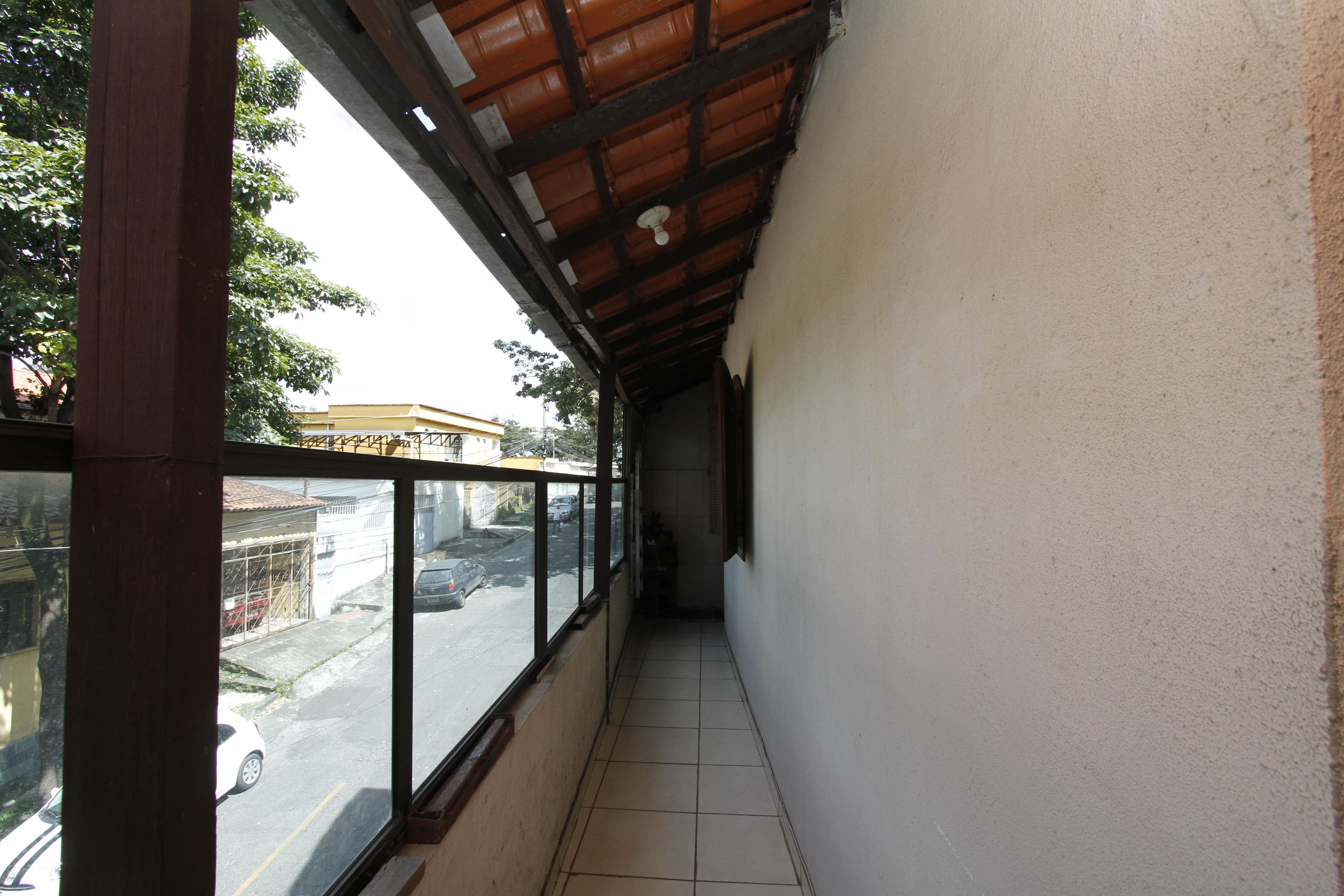 Casa com 4 quartos — Nova Gameleira, Belo Horizonte