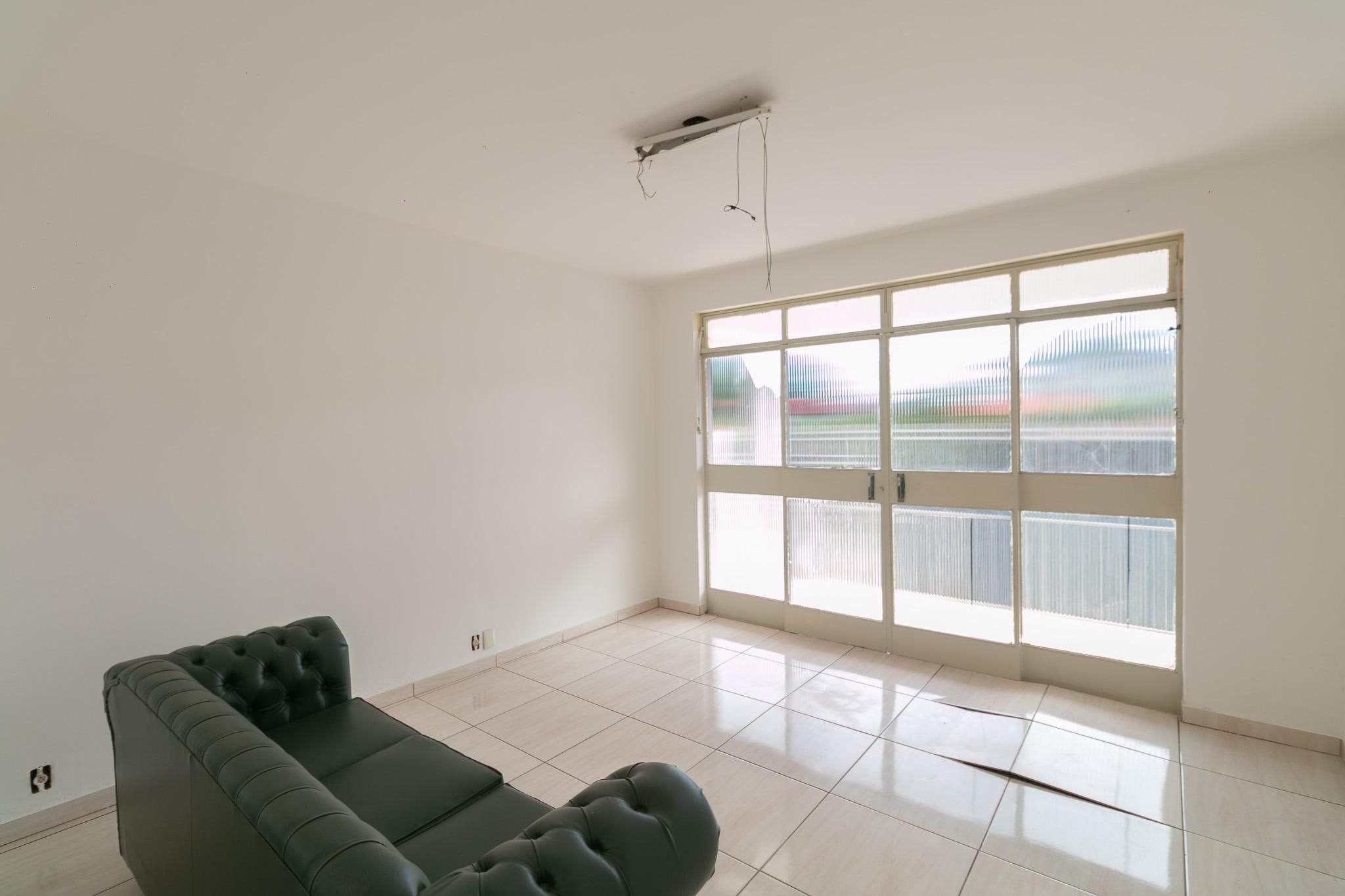 Casa com 3 quartos — Planalto, Belo Horizonte