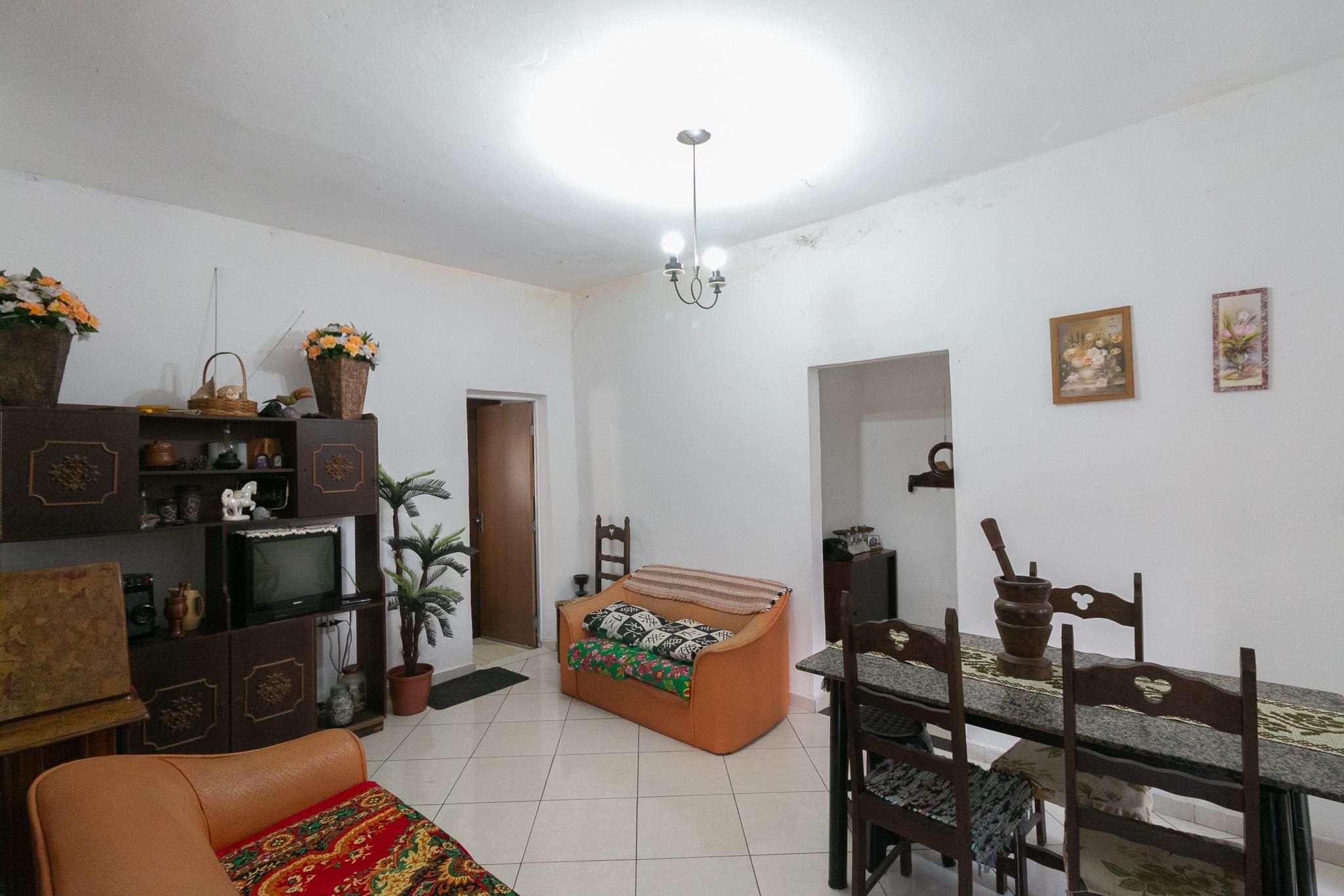Casa com 3 quartos — Floramar, Belo Horizonte