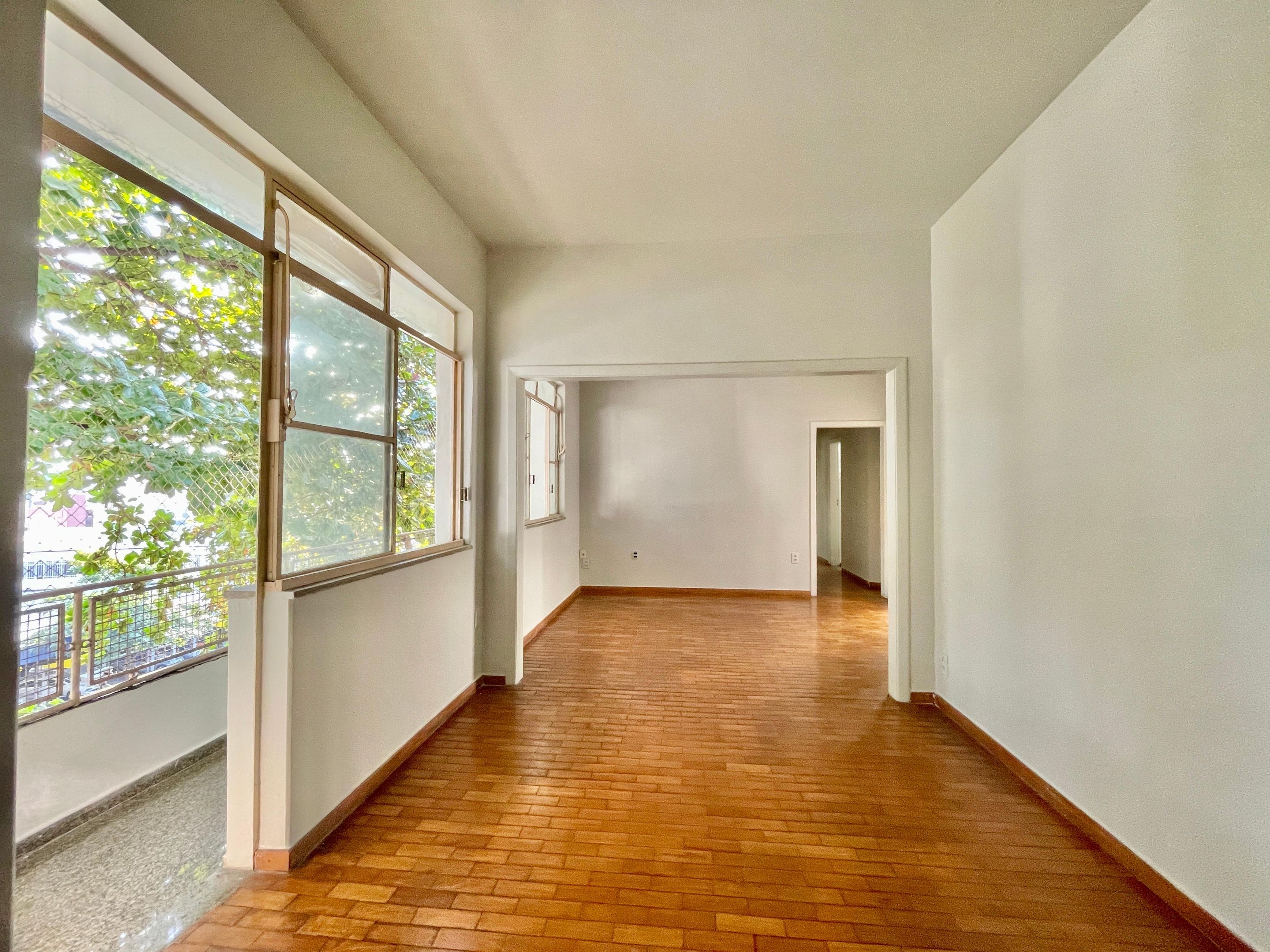 Apartamento com 3 quartos — Santo Agostinho, Belo Horizonte