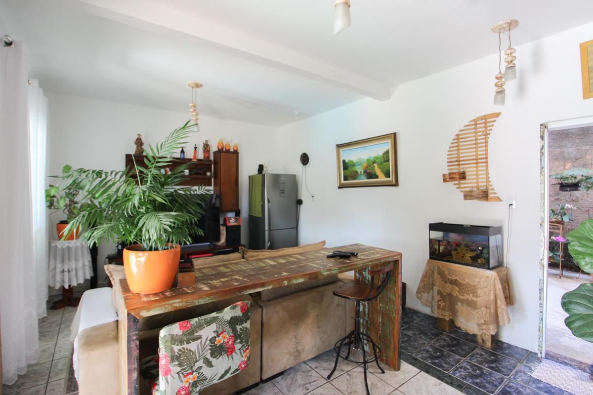 Casa com 2 quartos — São João Batista, Belo Horizonte