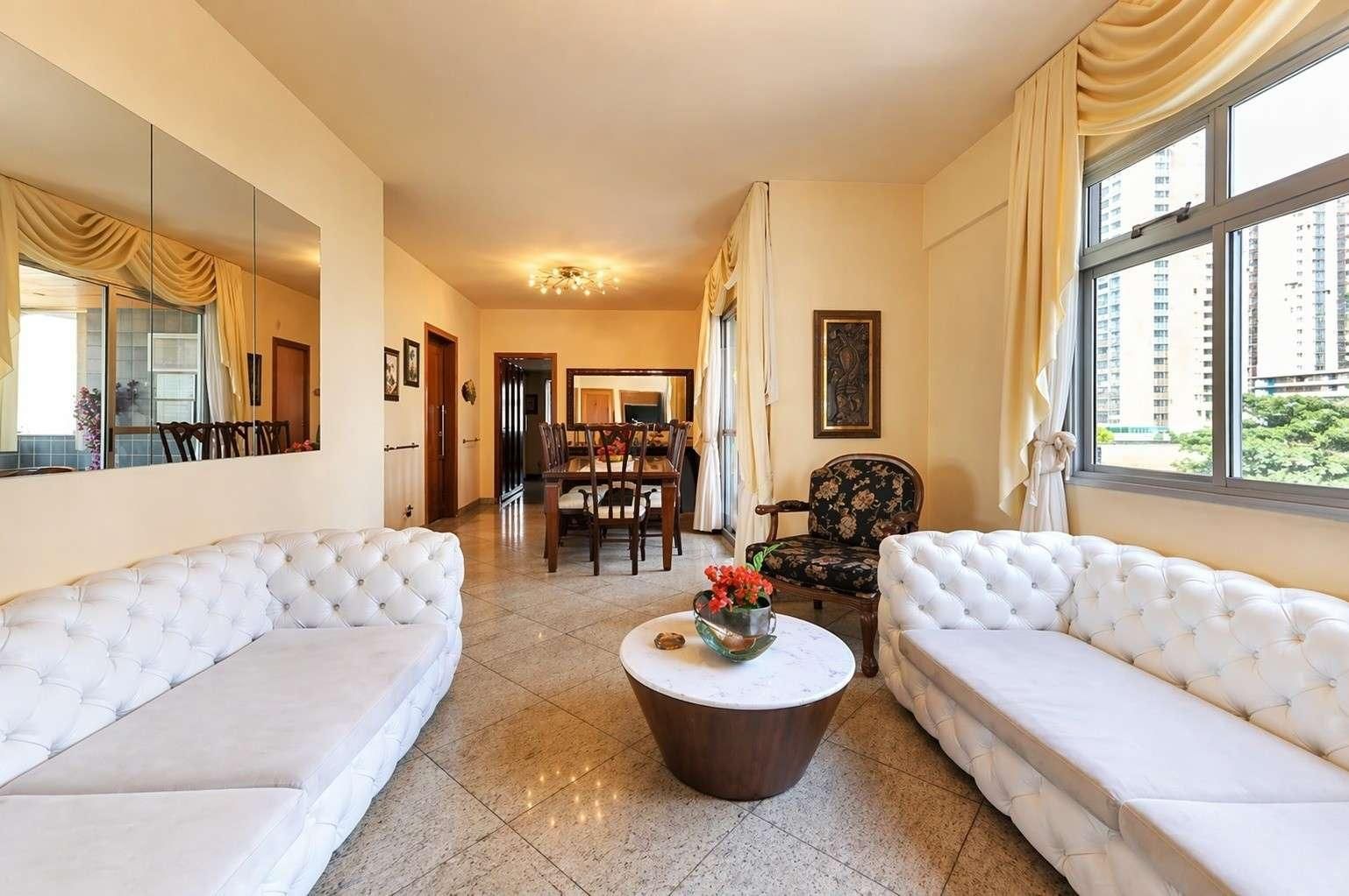 Apartamento com 4 quartos — Funcionários, Belo Horizonte