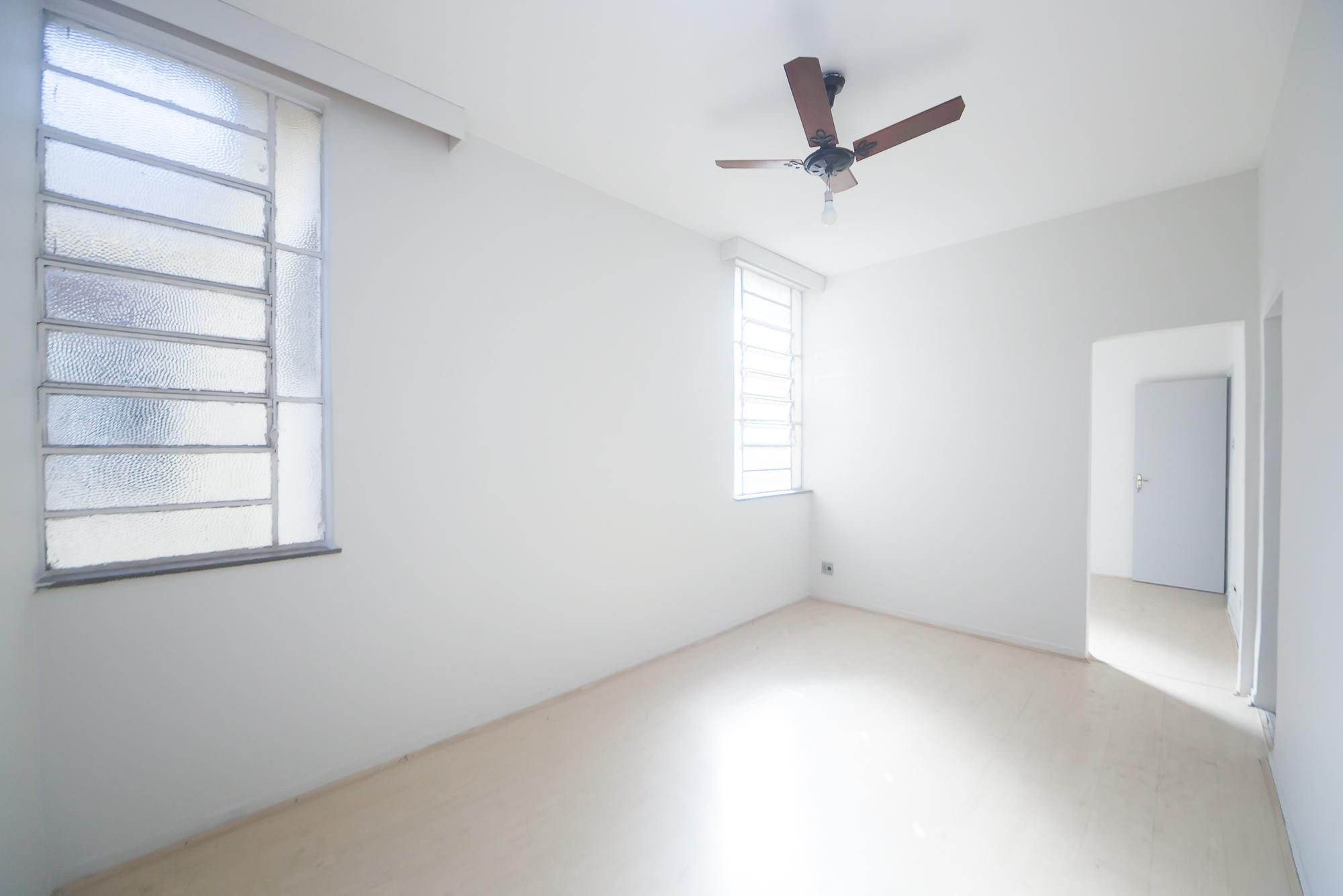 Apartamento com 3 quartos — Centro, Belo Horizonte