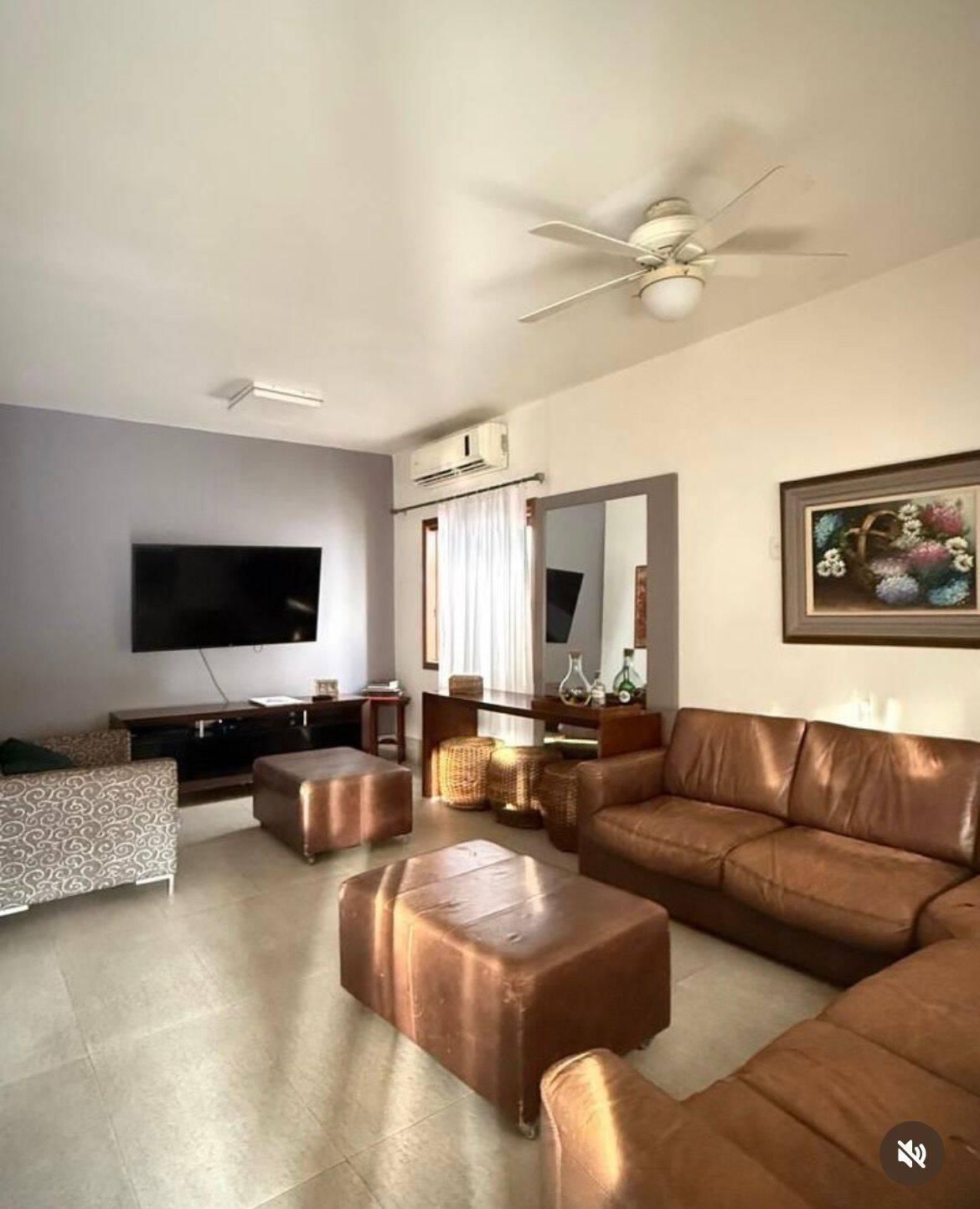 Casa com 4 quartos — Cidade Nova, Belo Horizonte