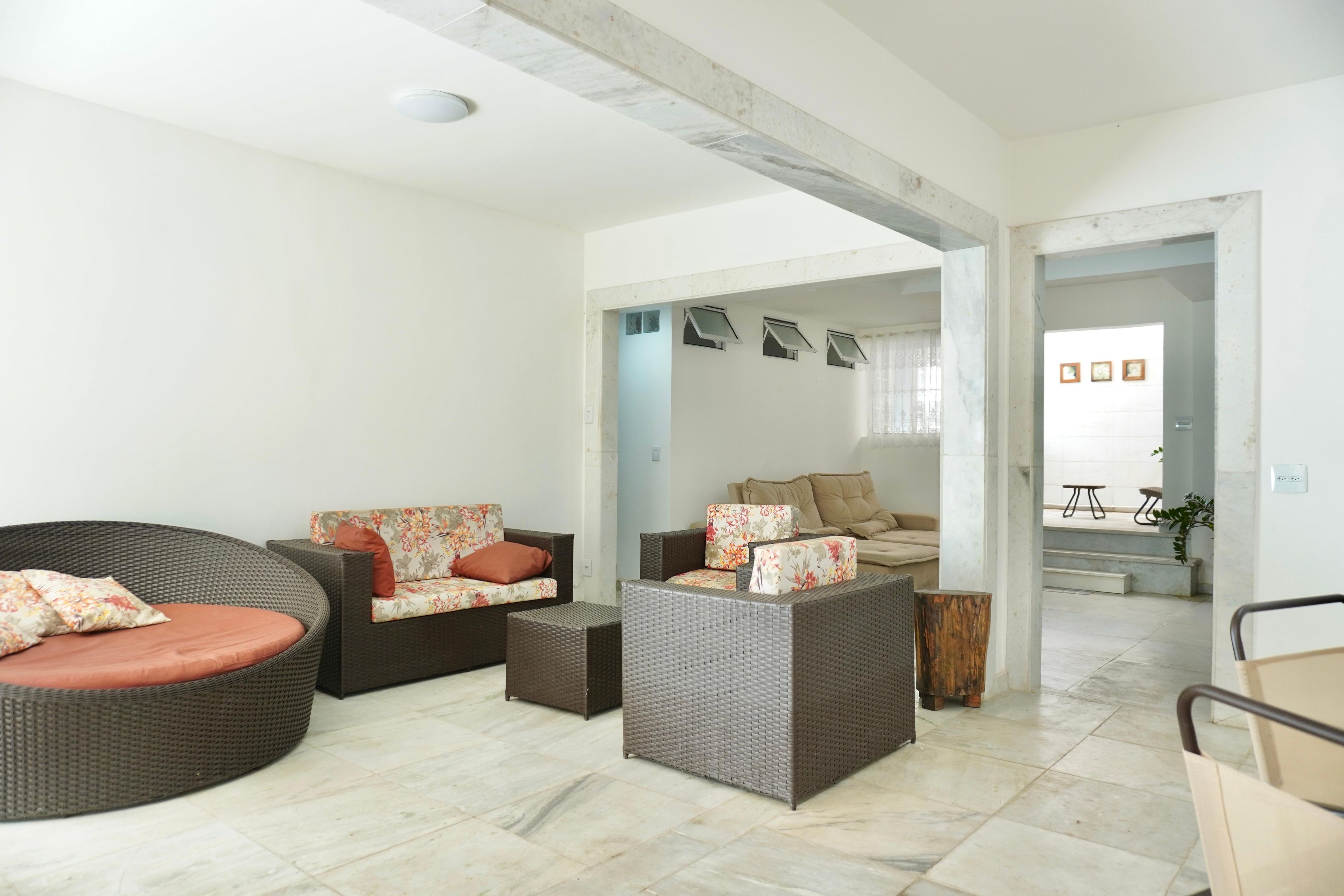 Apartamento com 2 quartos — Funcionários, Belo Horizonte