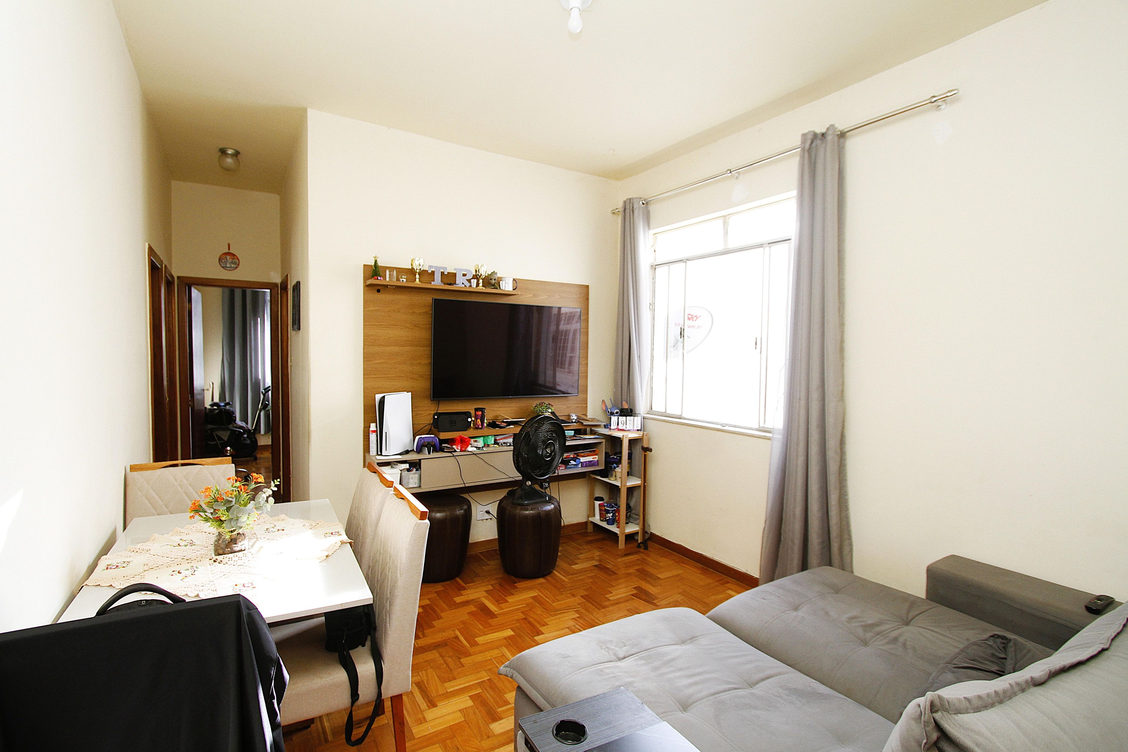Apartamento com 3 quartos — Barroca, Belo Horizonte