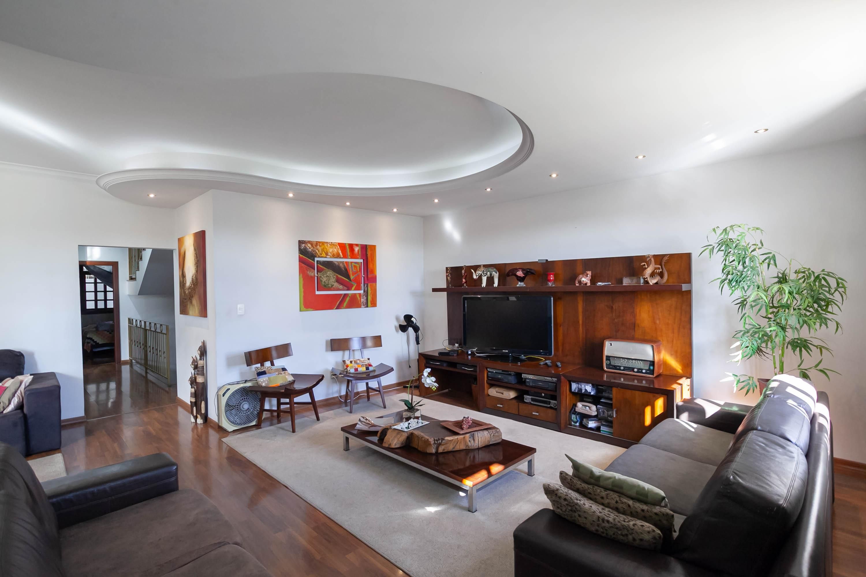 Casa com 4 quartos — Paquetá, Belo Horizonte