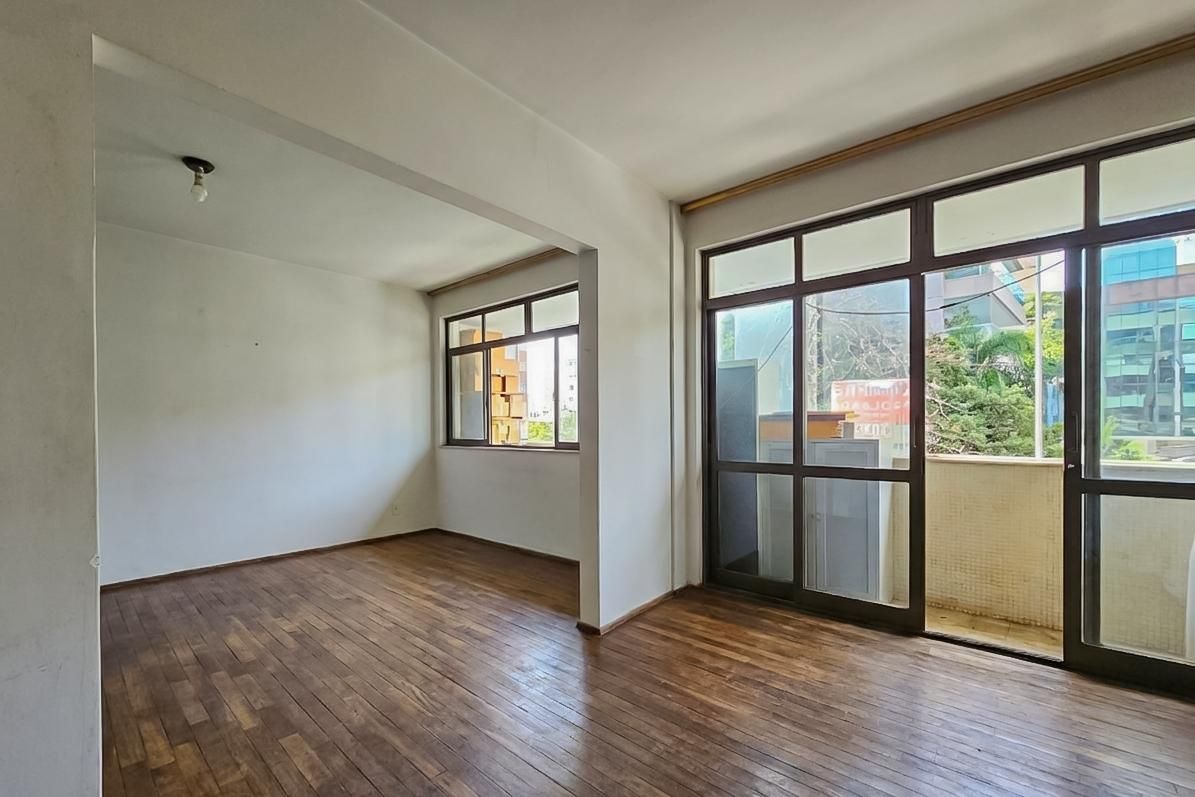 Apartamento com 4 quartos — Lourdes, Belo Horizonte