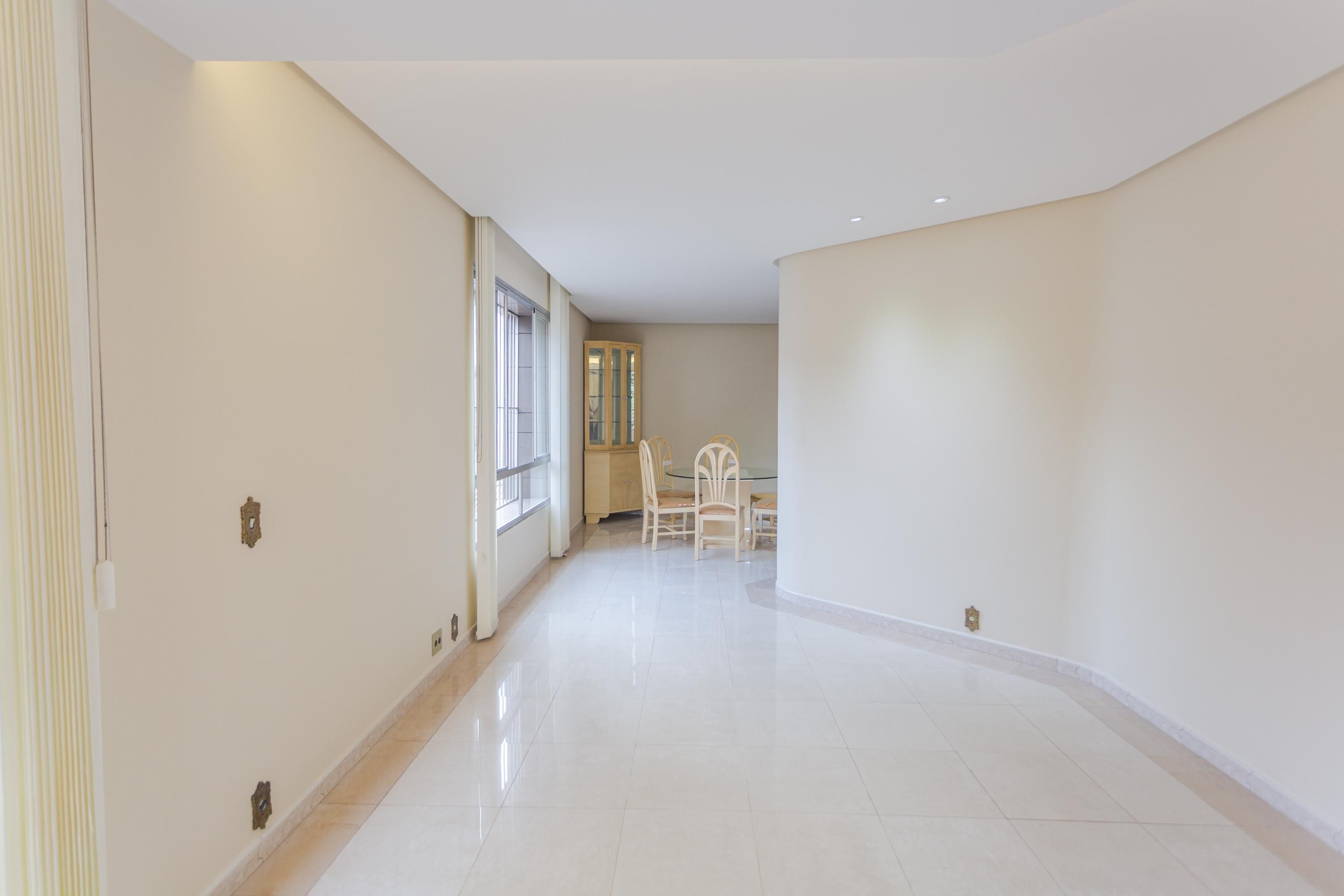 Apartamento com 3 quartos — Sion, Belo Horizonte