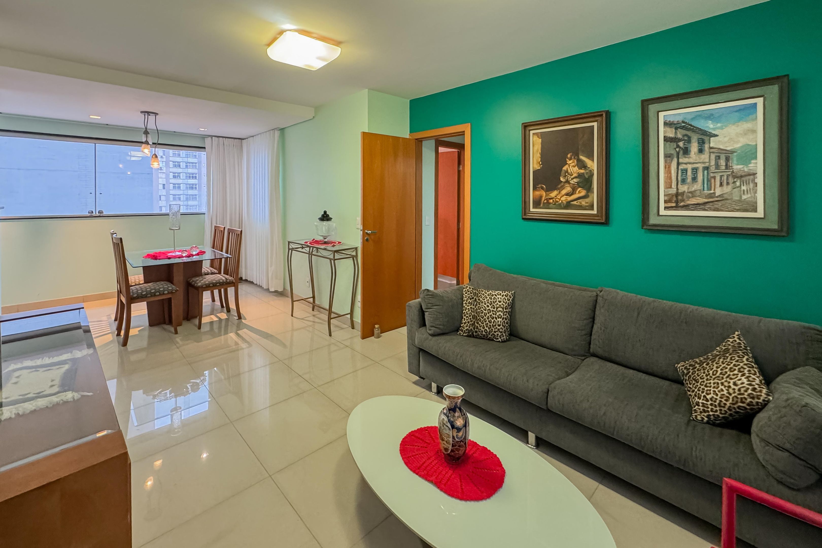 Apartamento com 2 quartos — Santo Agostinho, Belo Horizonte