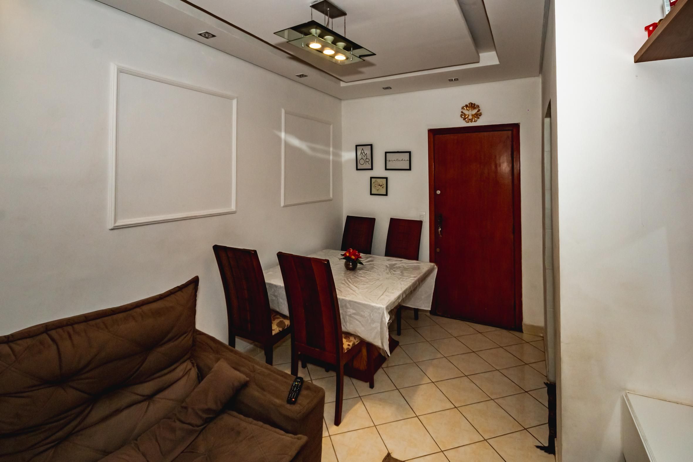 Apartamento com 3 quartos — Heliópolis, Belo Horizonte