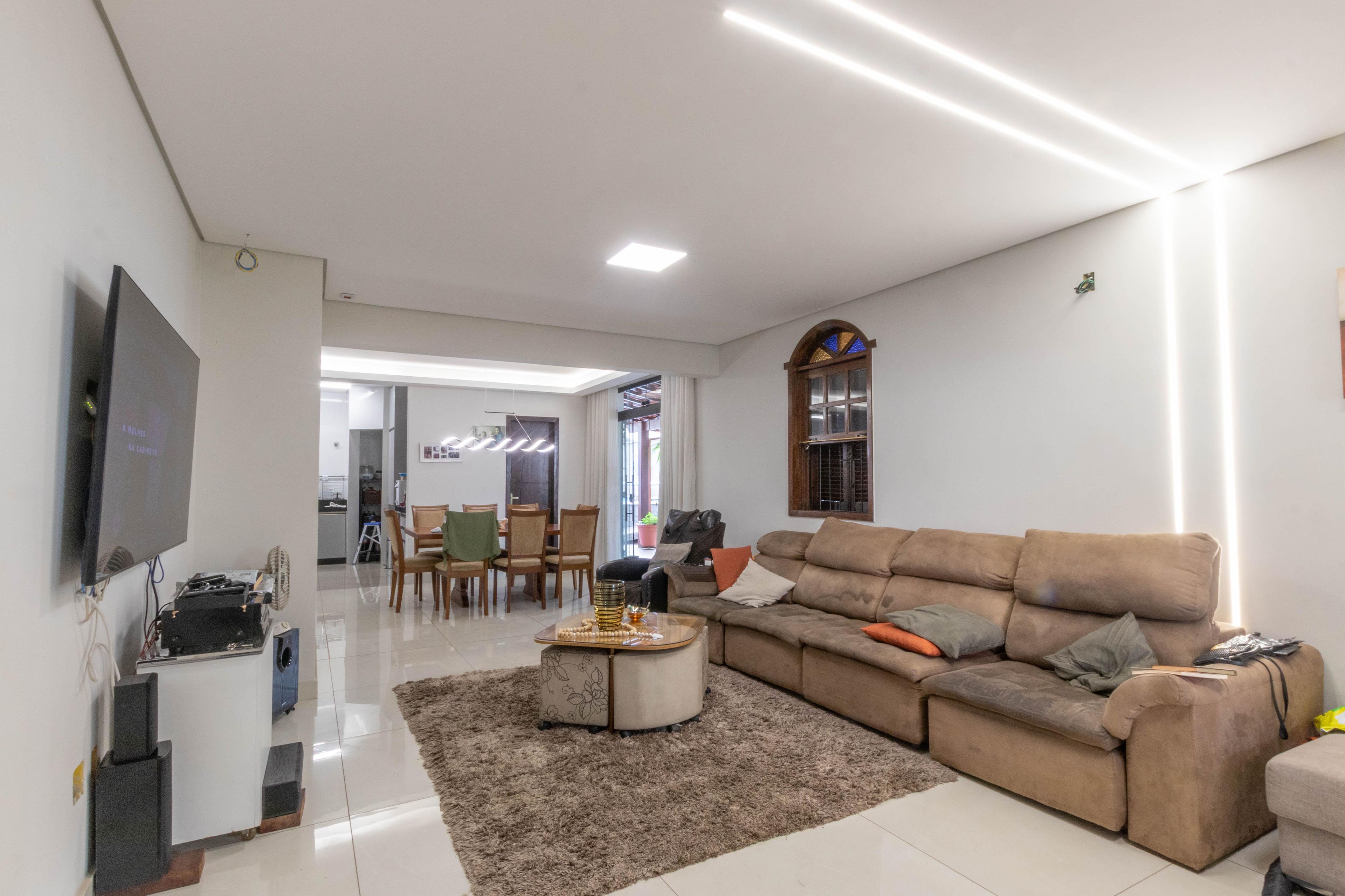 Casa com 7 quartos — Ouro Preto, Belo Horizonte