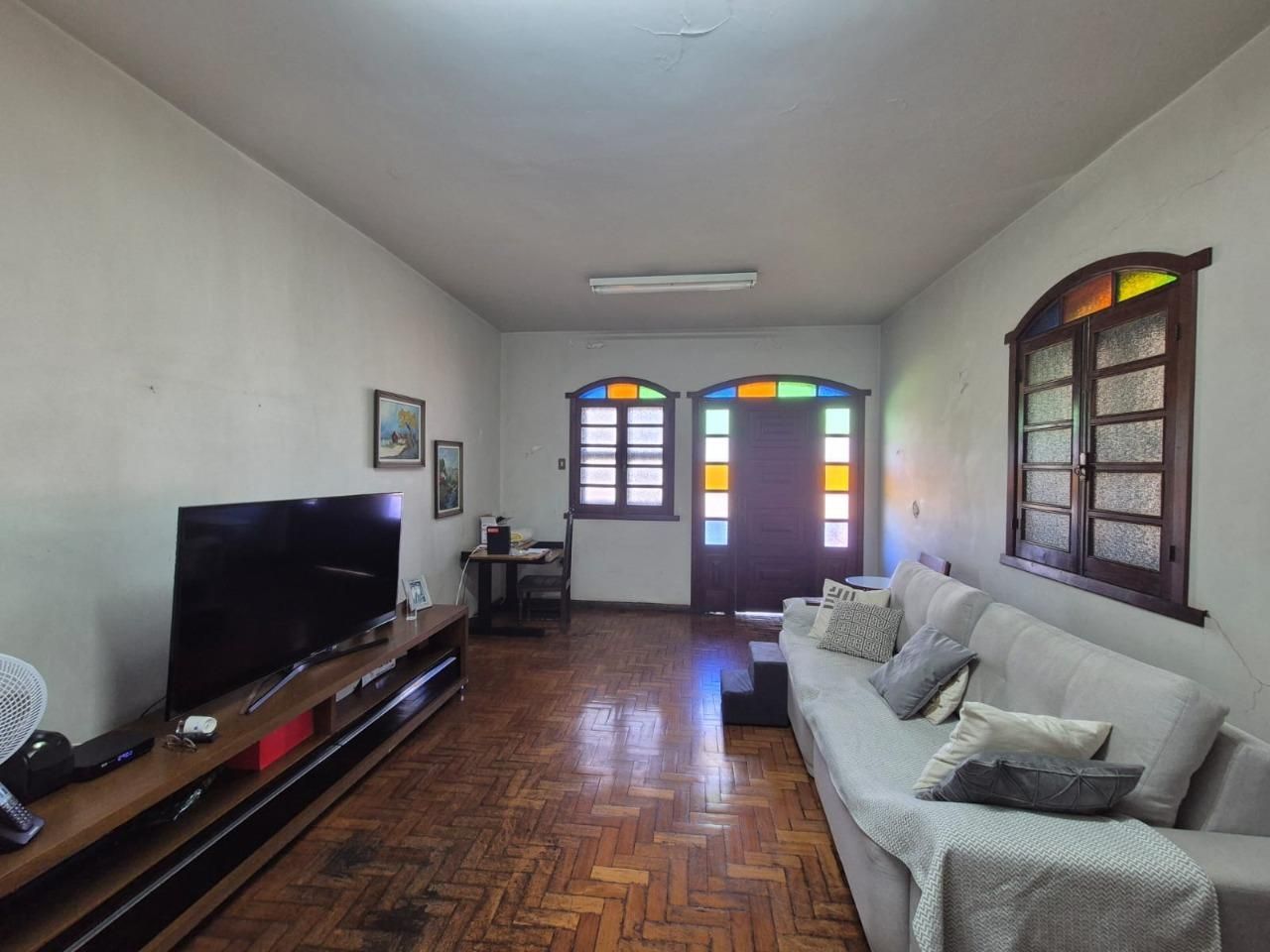 Casa com 3 quartos — Alto Caiçaras, Belo Horizonte