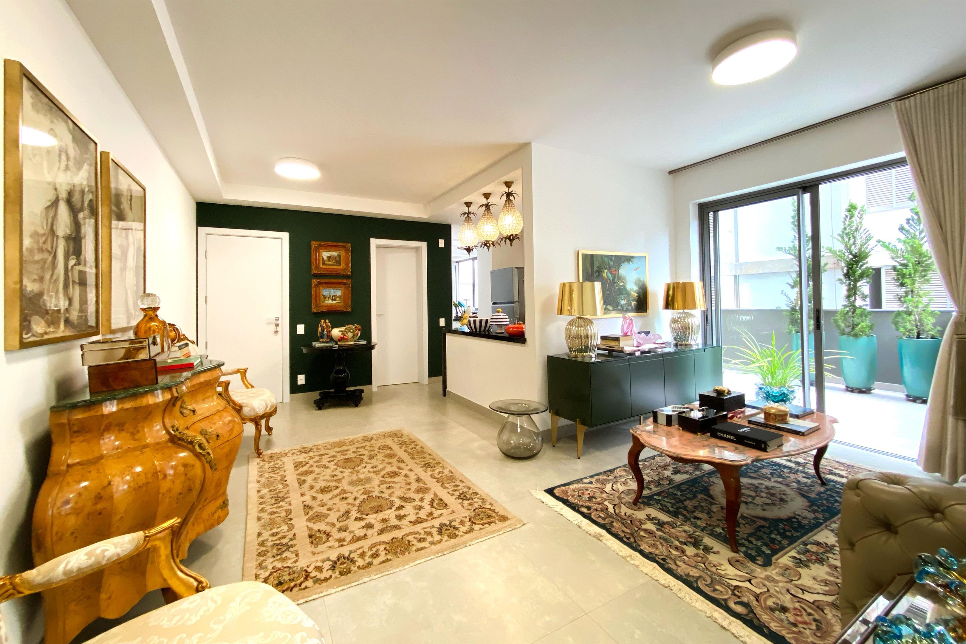Apartamento com 2 quartos — Funcionários, Belo Horizonte