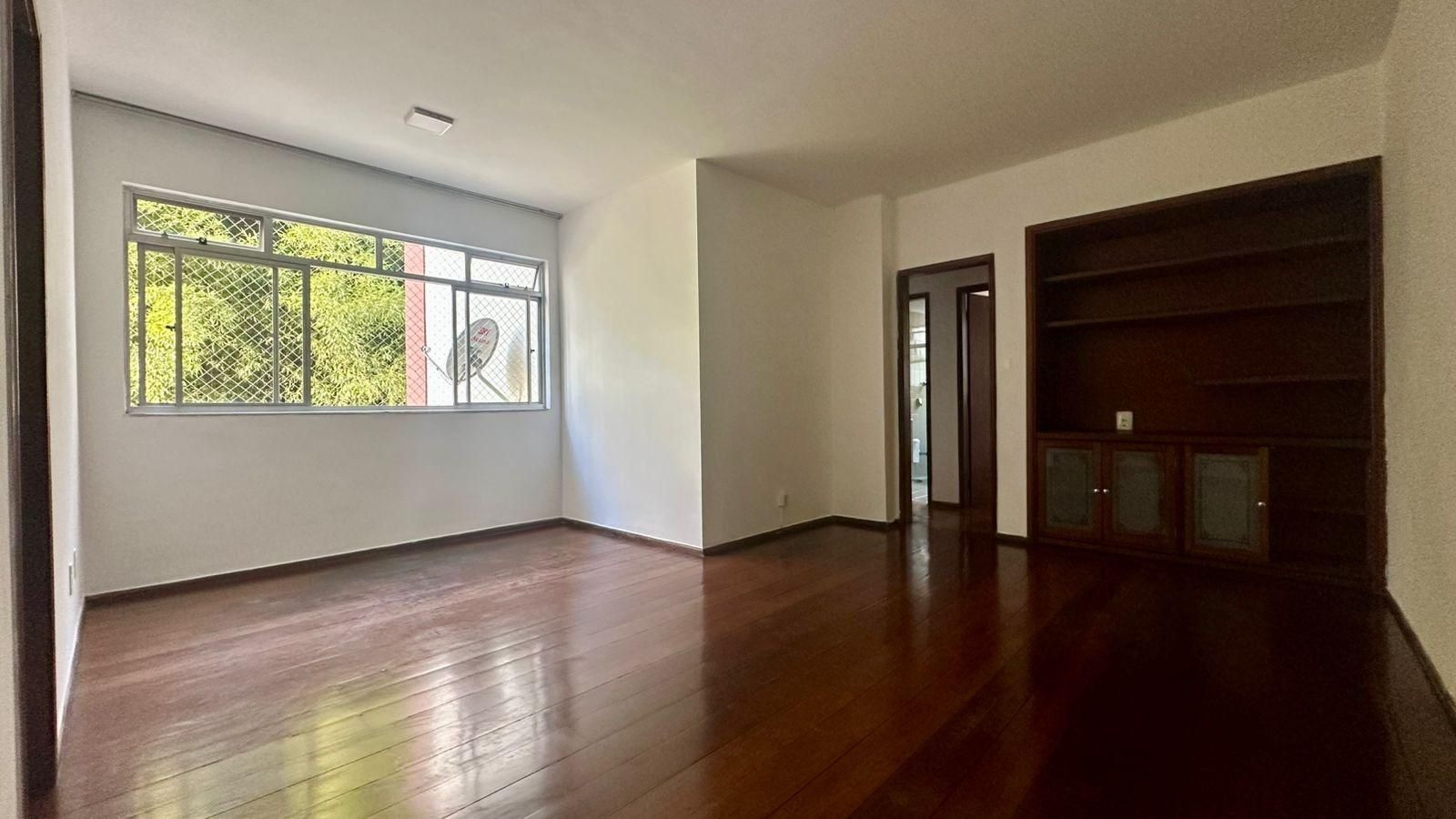 Apartamento com 3 quartos — Grajaú, Belo Horizonte