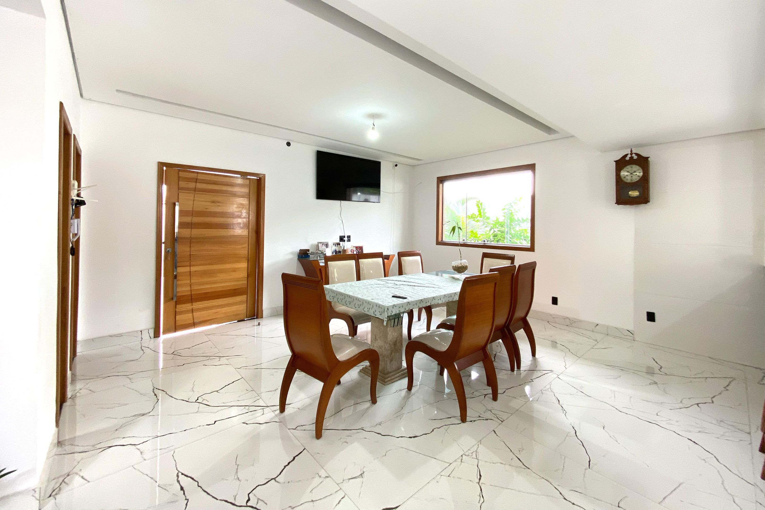 Casa com 4 quartos — Copacabana, Belo Horizonte