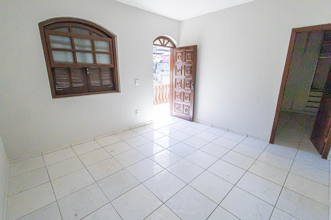 Casa com 3 quartos — Ouro Preto, Belo Horizonte