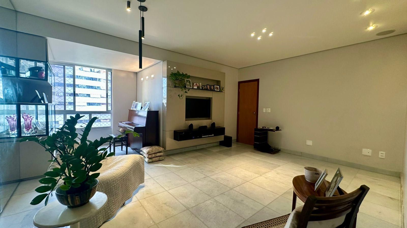 Apartamento com 3 quartos — Alto Barroca, Belo Horizonte