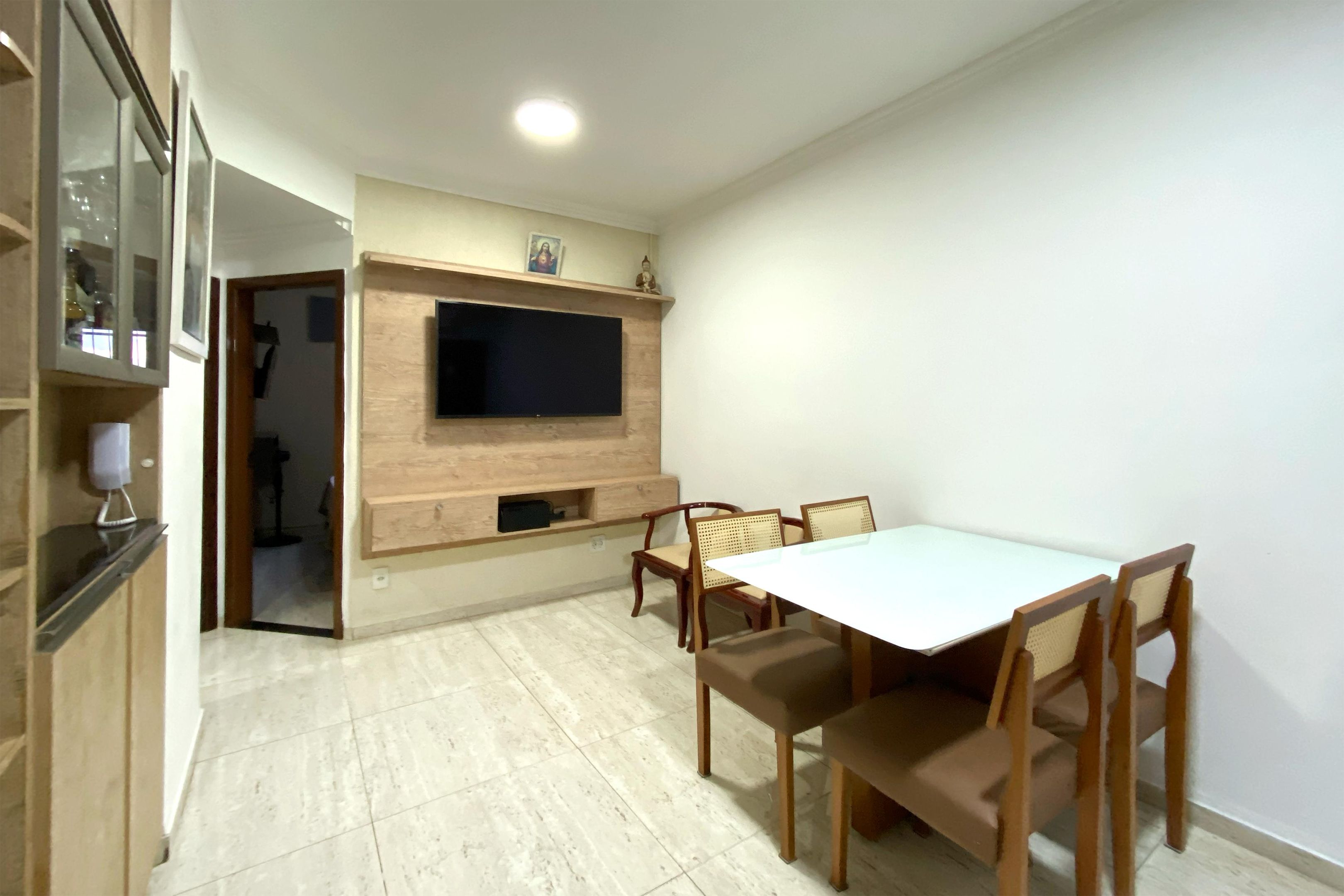 Apartamento com 2 quartos — Floramar, Belo Horizonte